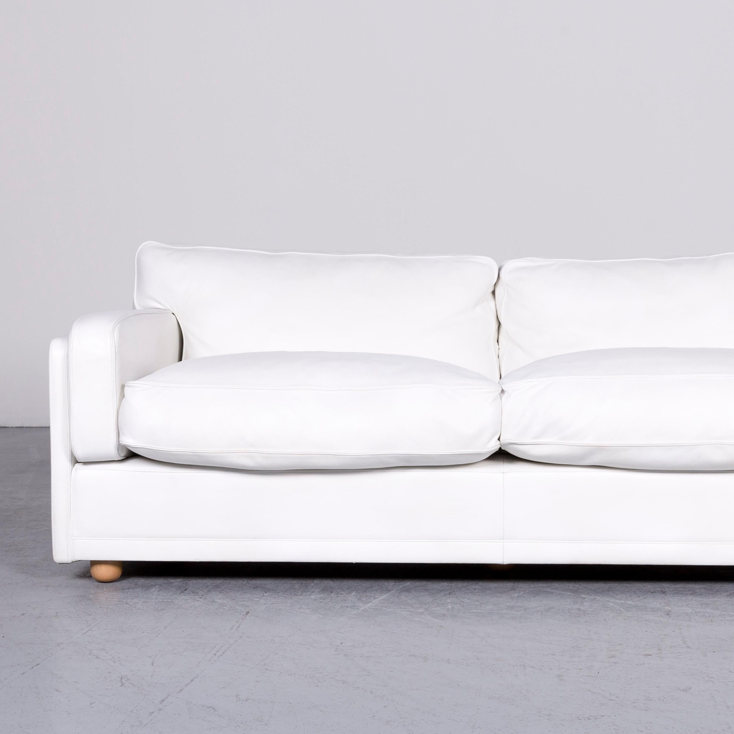 Poltrona Frau Socrate Designer Leather Sofa White Three-Seat Couch In Good Condition For Sale In Cologne, DE