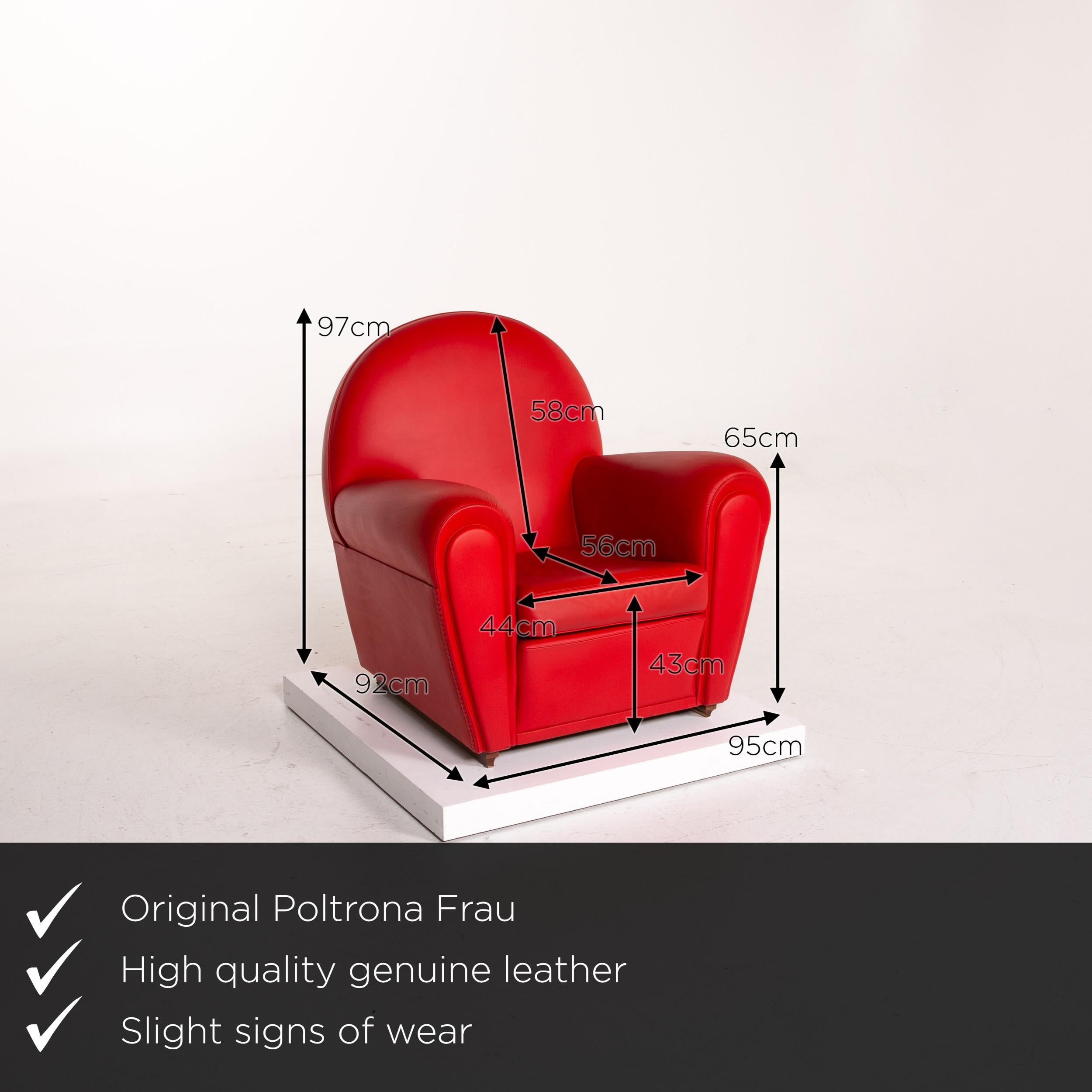 We present to you a Poltrona Frau Vanity Fair leather armchair red.
 

 Product measurements in centimeters:
 

Depth 92
Width 95
Height 97
Seat height 43
Rest height 65
Seat depth 56
Seat width 44
Back height 58.
 