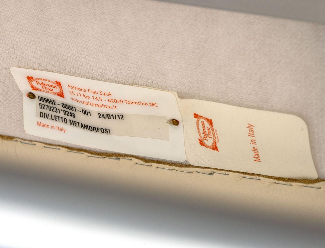 Poltrona Frau Sofá cama de piel blanco siglo XX en venta