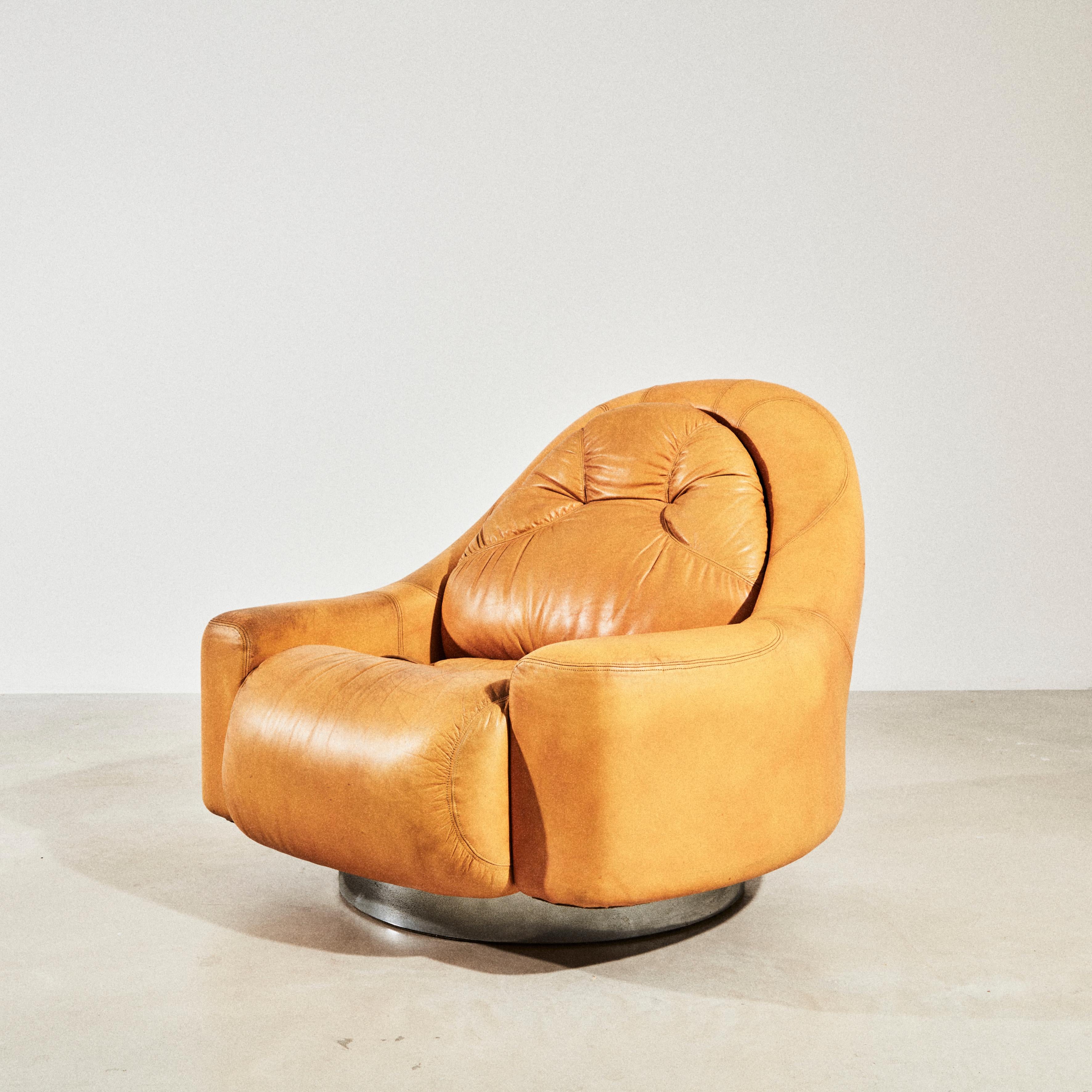 Fauteuil pivotant en cuir, design de Guido Faleschini pour Mariani v. 1975 en vente 5