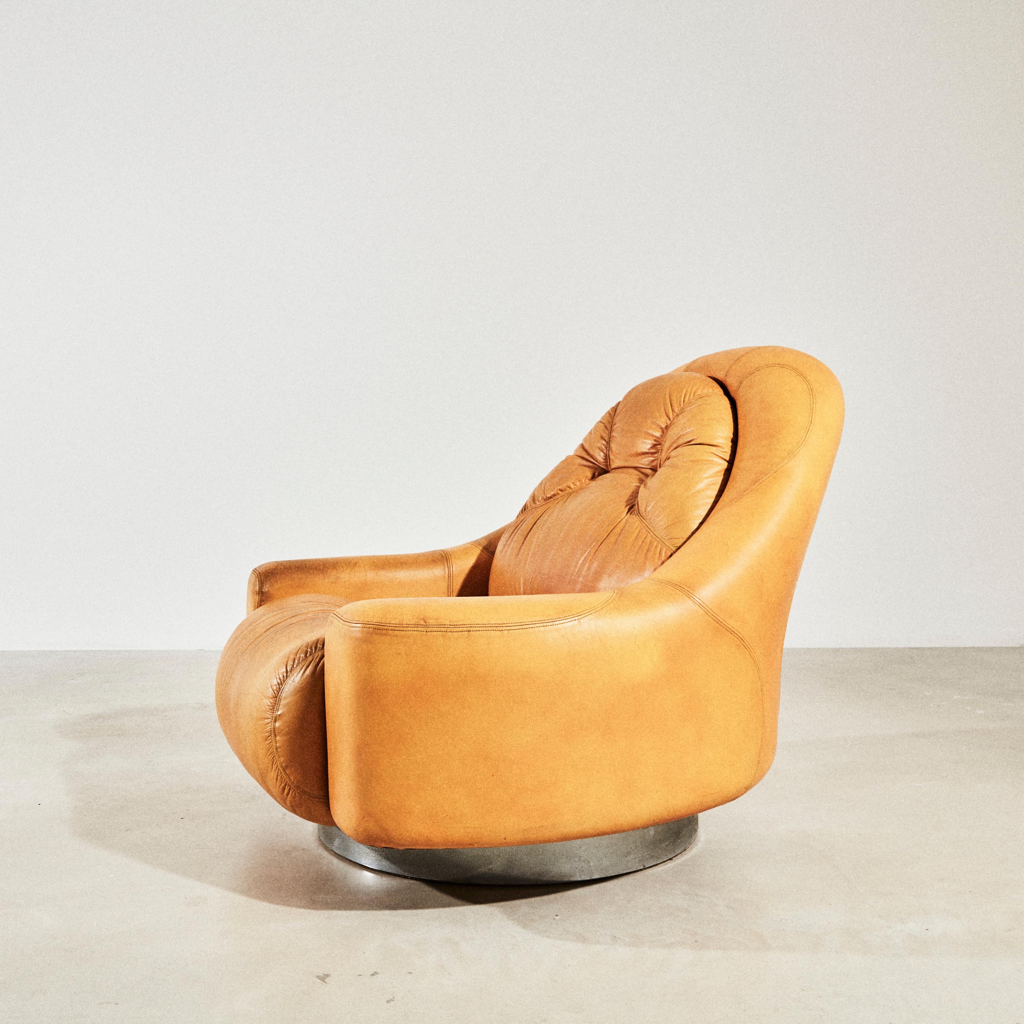 Fauteuil pivotant en cuir, design de Guido Faleschini pour Mariani v. 1975 en vente 7
