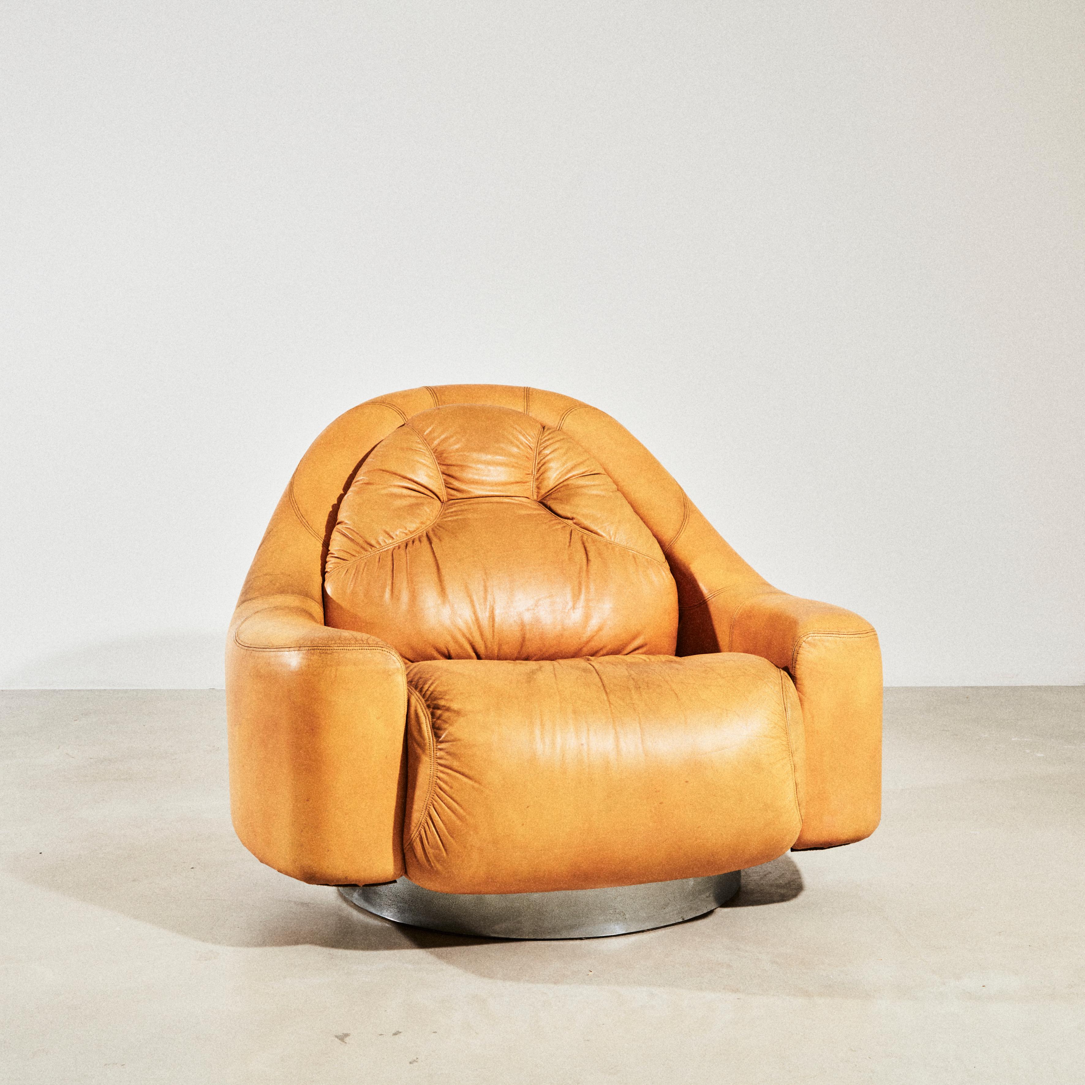 Fauteuil pivotant en cuir, design de Guido Faleschini pour Mariani v. 1975 en vente 8