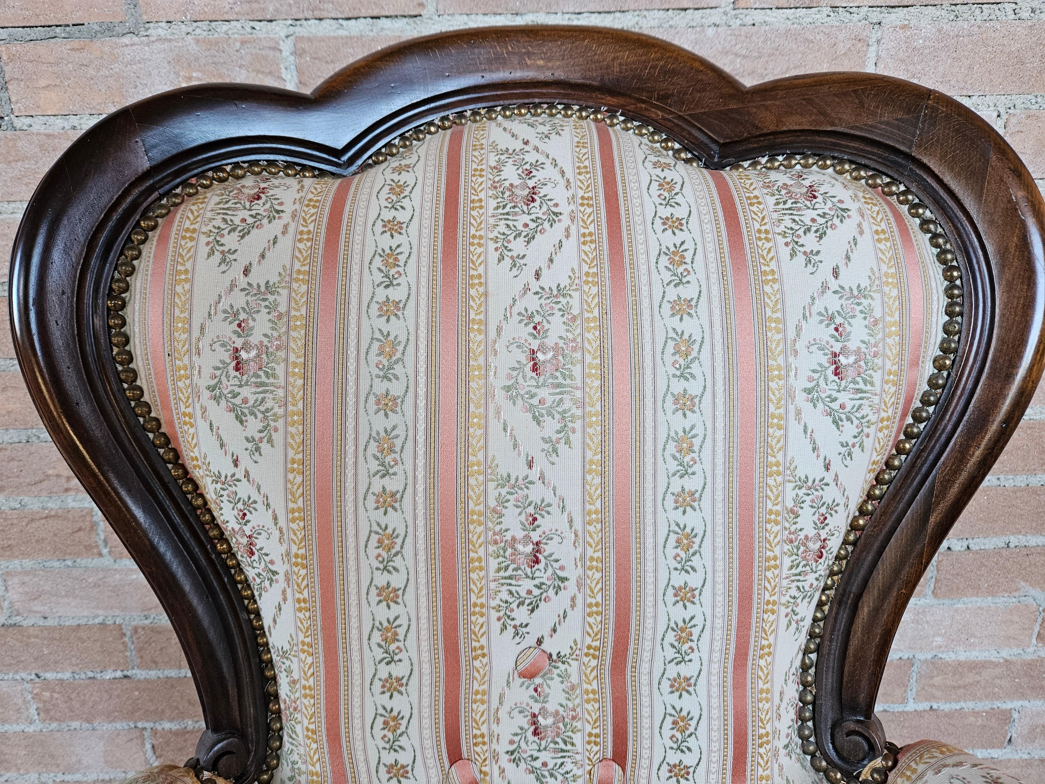 Sillón tapizado estilo Louis Philippe de 1980 en venta 3