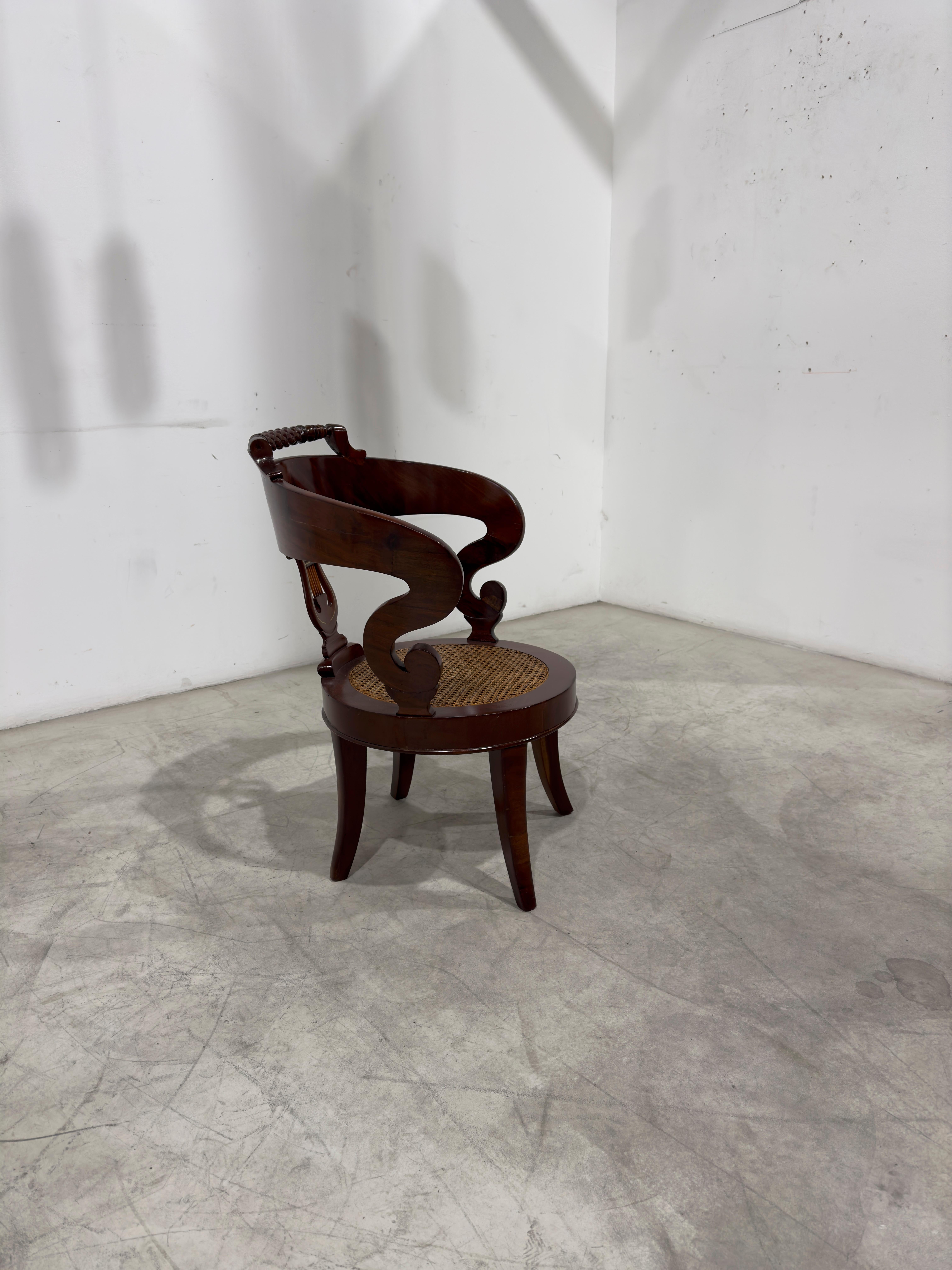 Empire armchair, French manufacture In Good Condition For Sale In Baranzate, IT