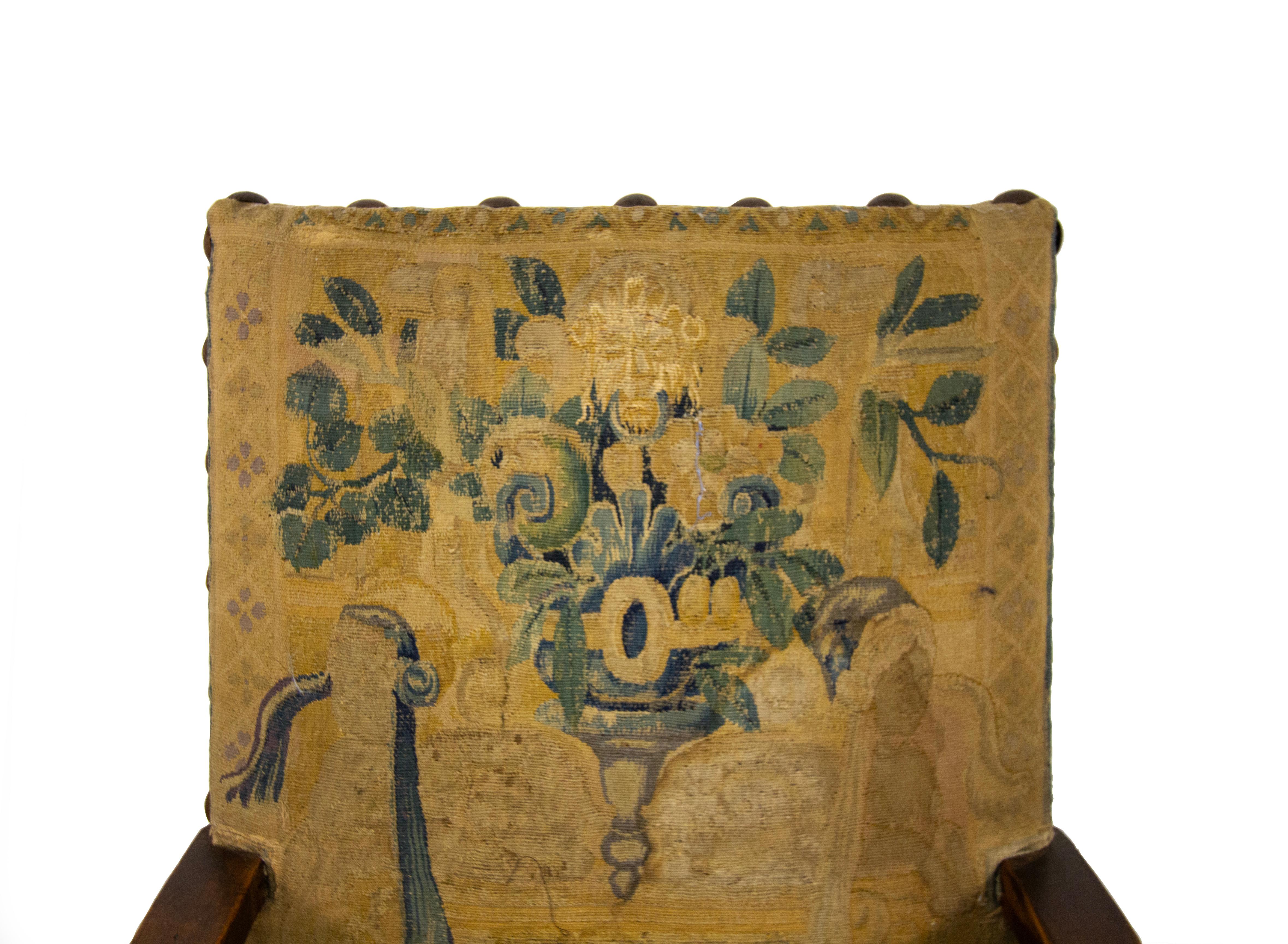 Poltrona in noce, XVII secolo im Zustand „Gut“ im Angebot in Milano, IT