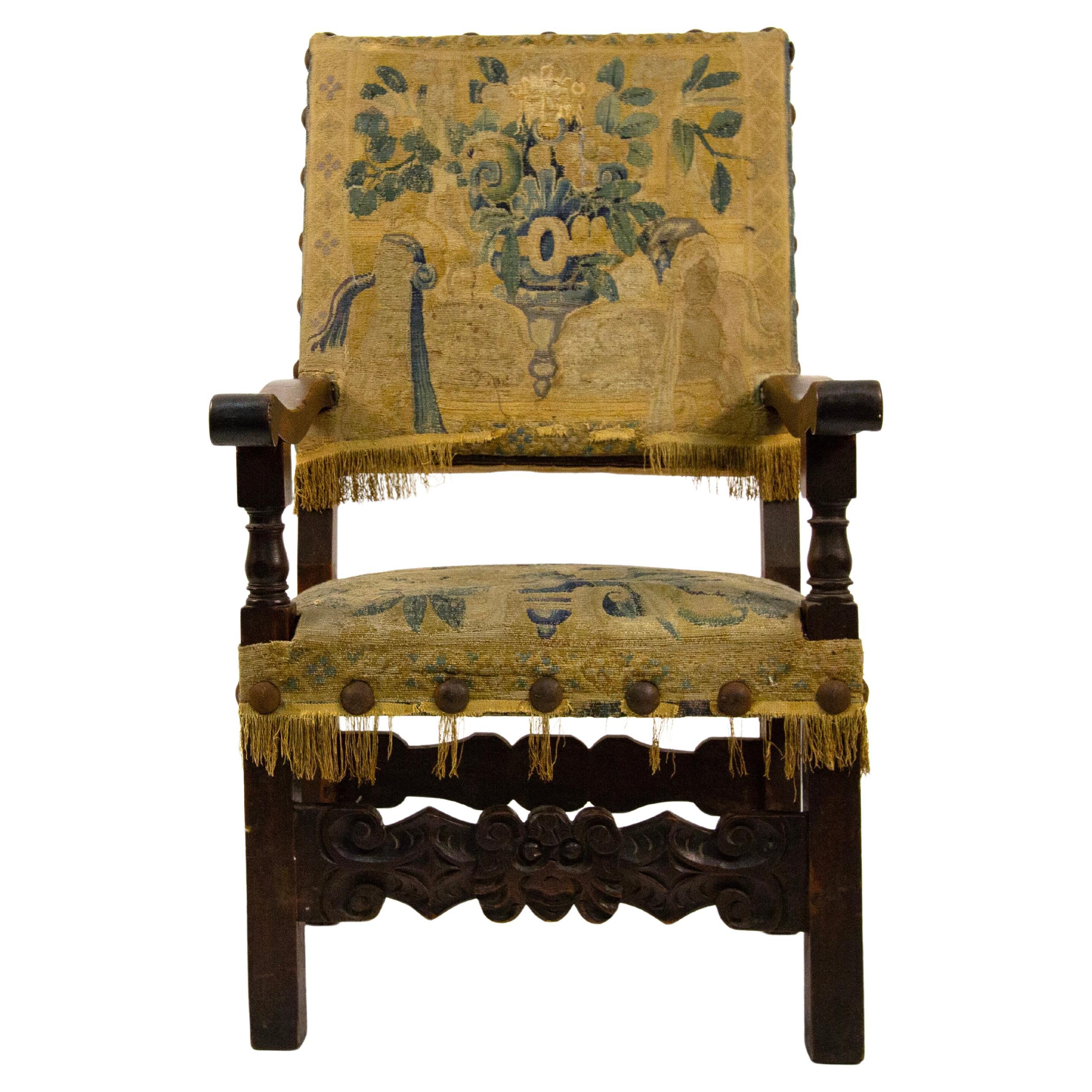 Poltrona in noce, XVII secolo