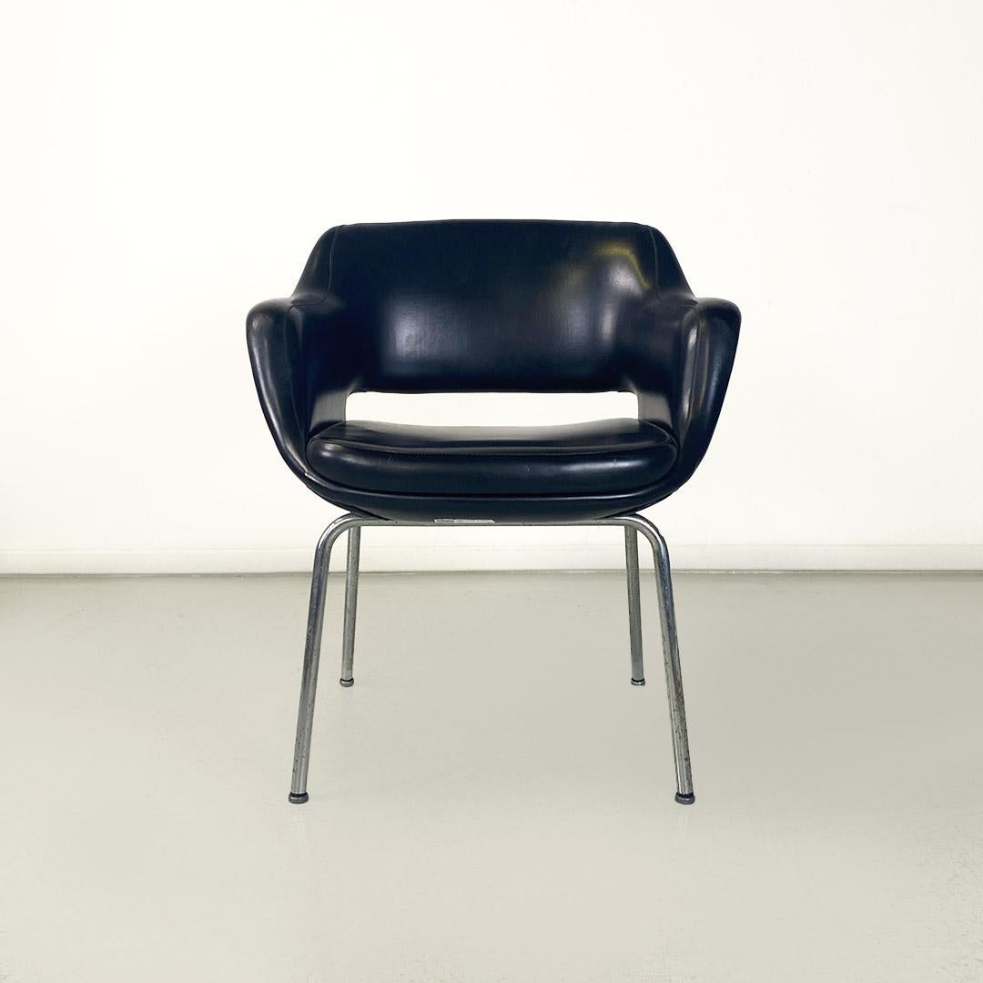 Mid-Century Modern Italian faux leather and chrome-plated steel armchair, produced by Cassina ca. 1960. For Sale