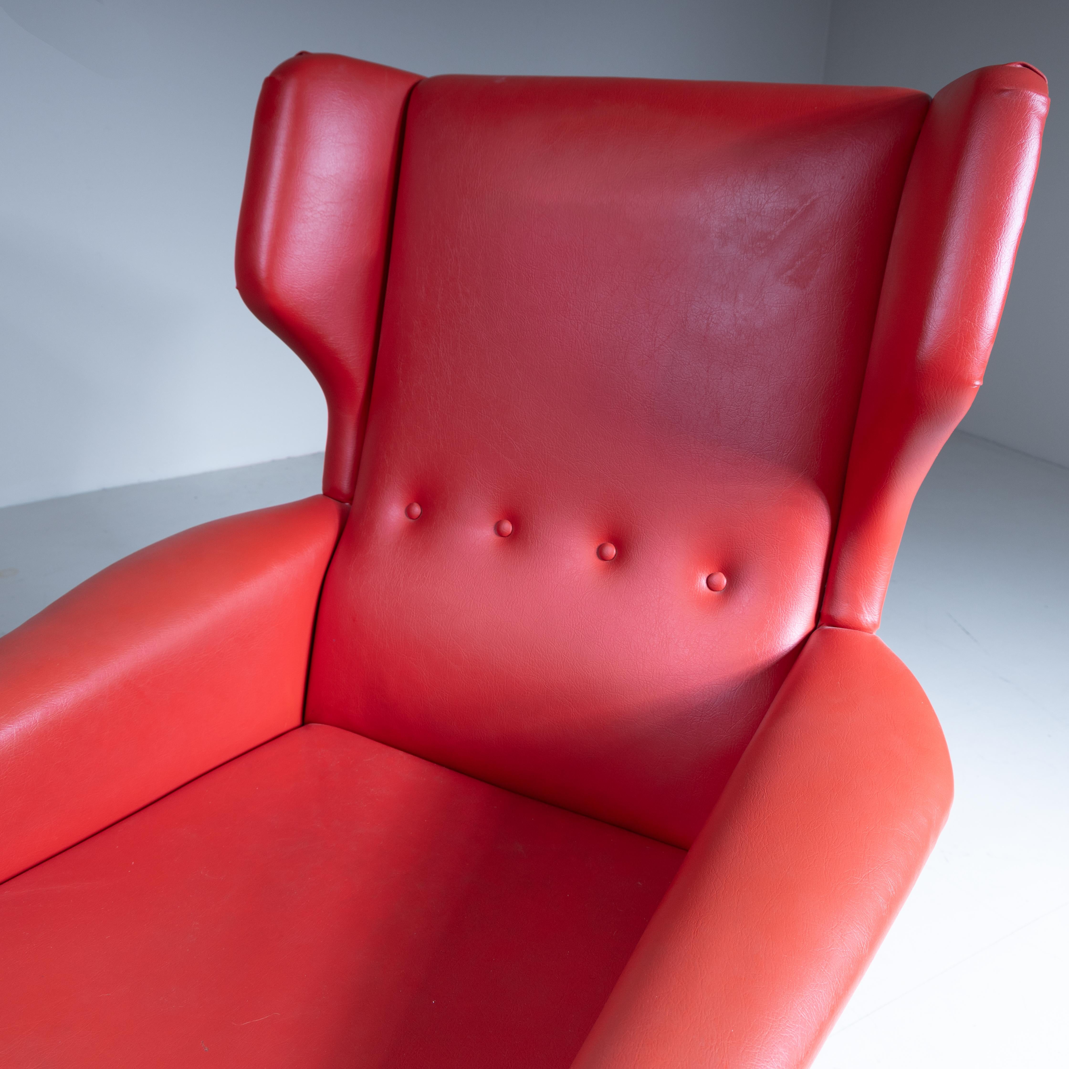 Sillón skai rojo, 1970 en venta 4