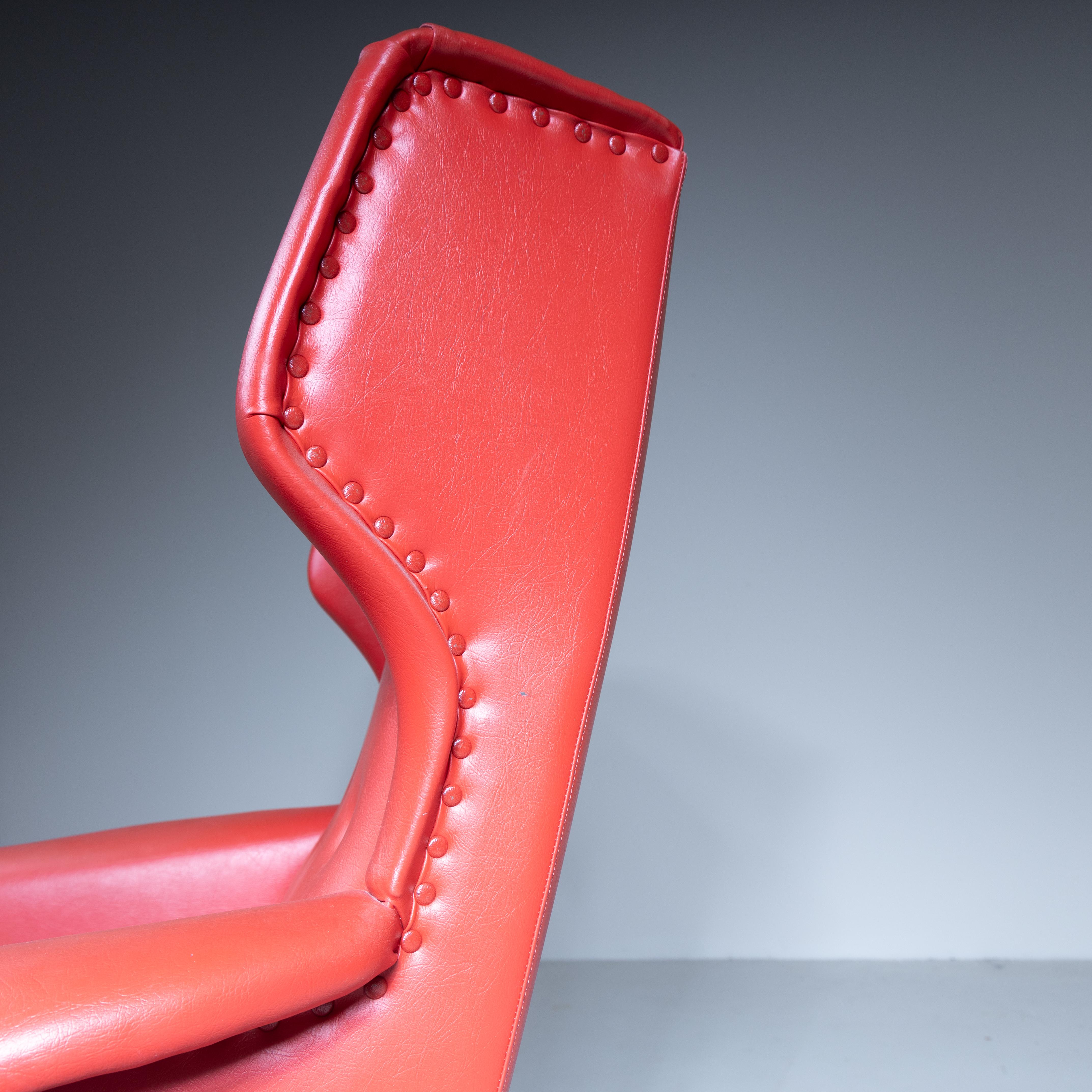 Sillón skai rojo, 1970 en venta 6