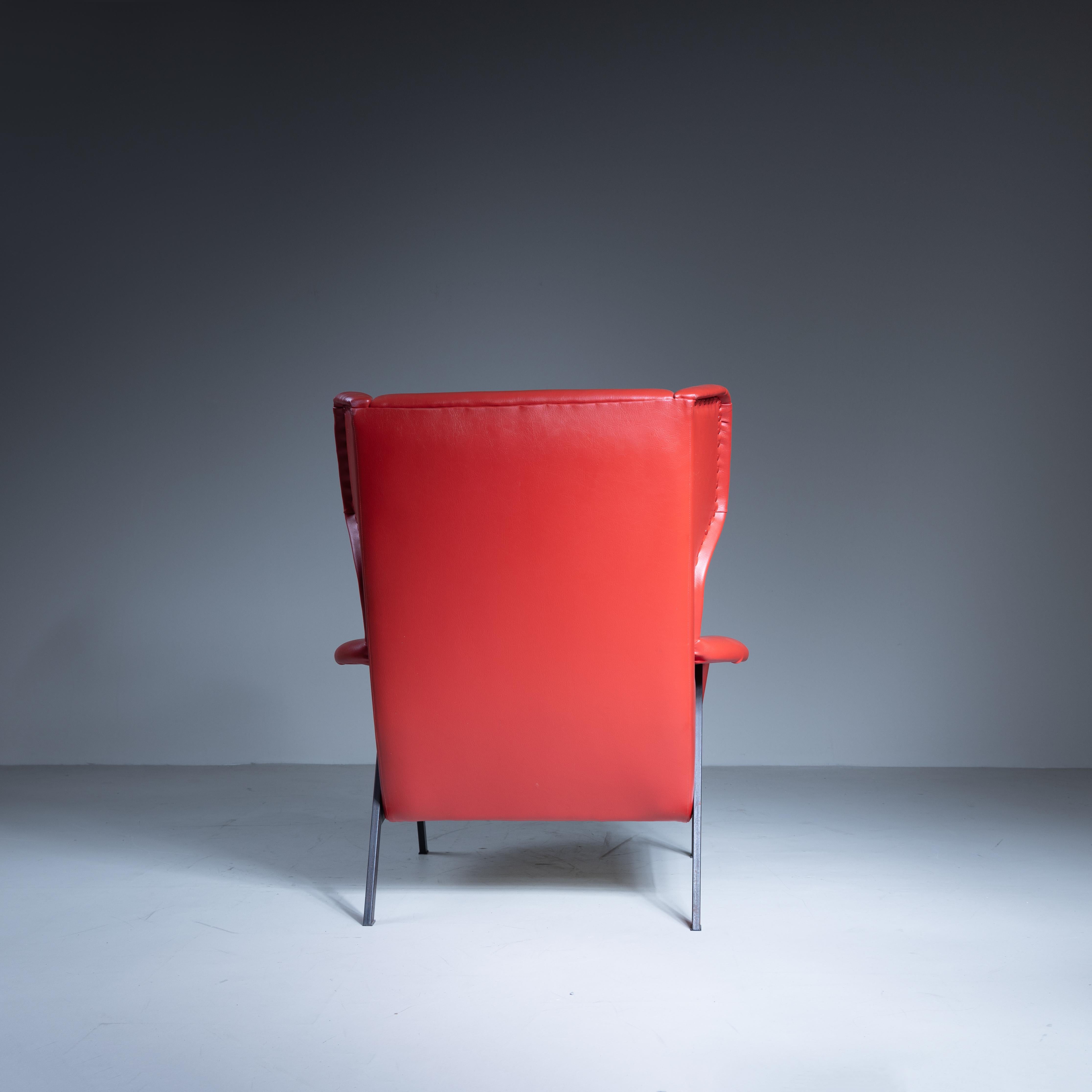 Sillón skai rojo, 1970 Mid-20th Century en venta
