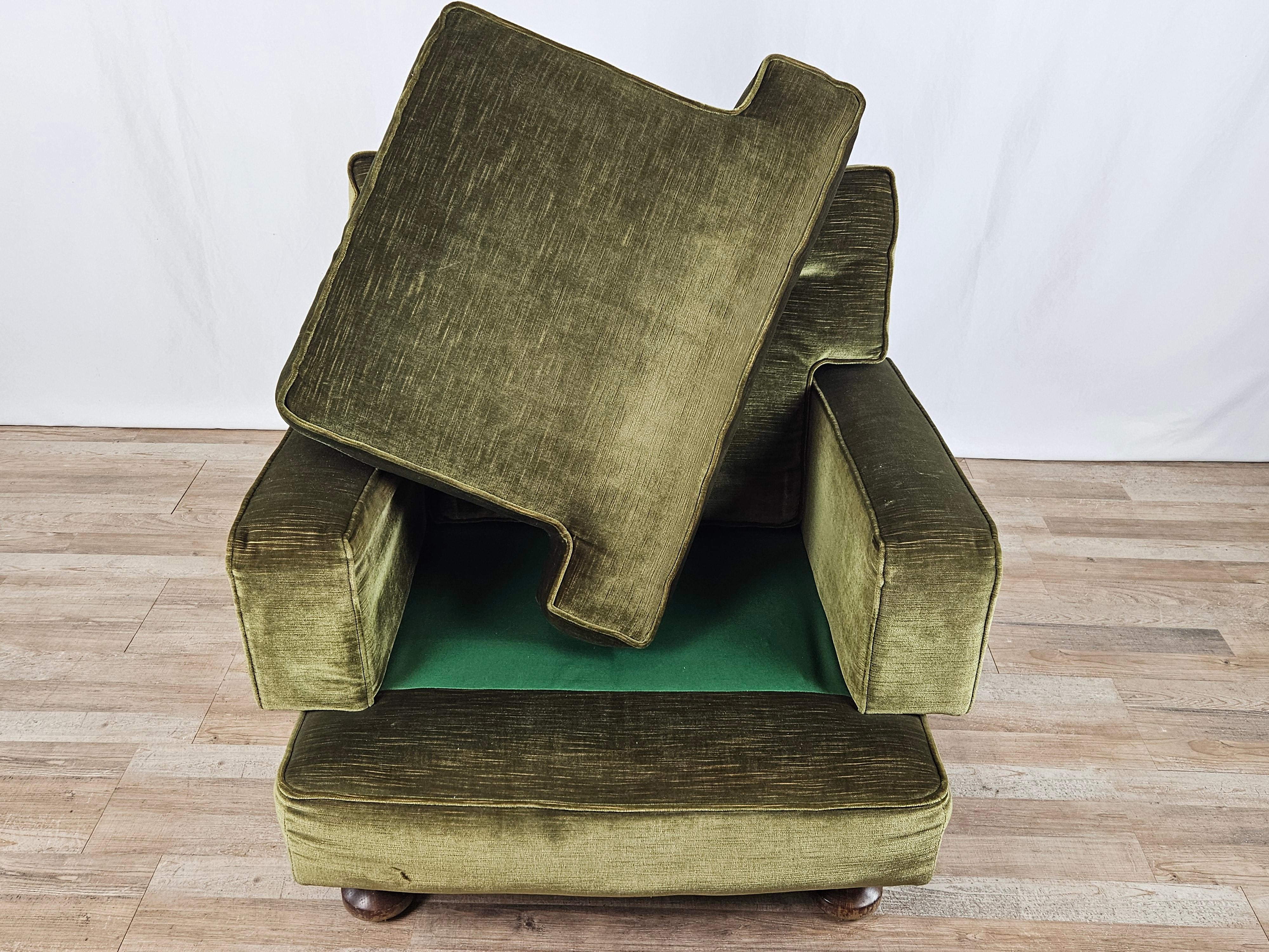 Green fabric armchair with wooden feet For Sale 9