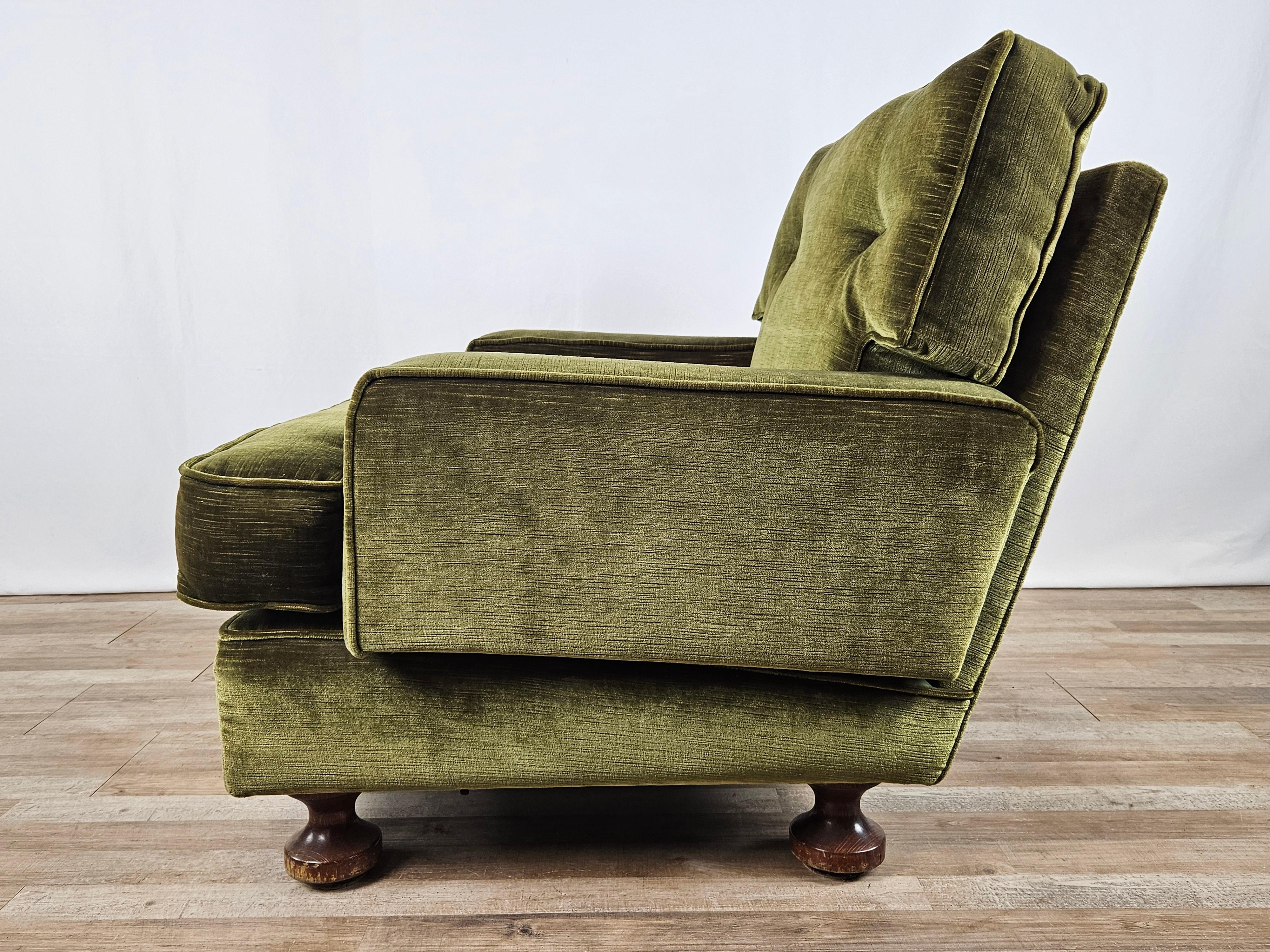 Mid-Century Modern Green fabric armchair with wooden feet For Sale