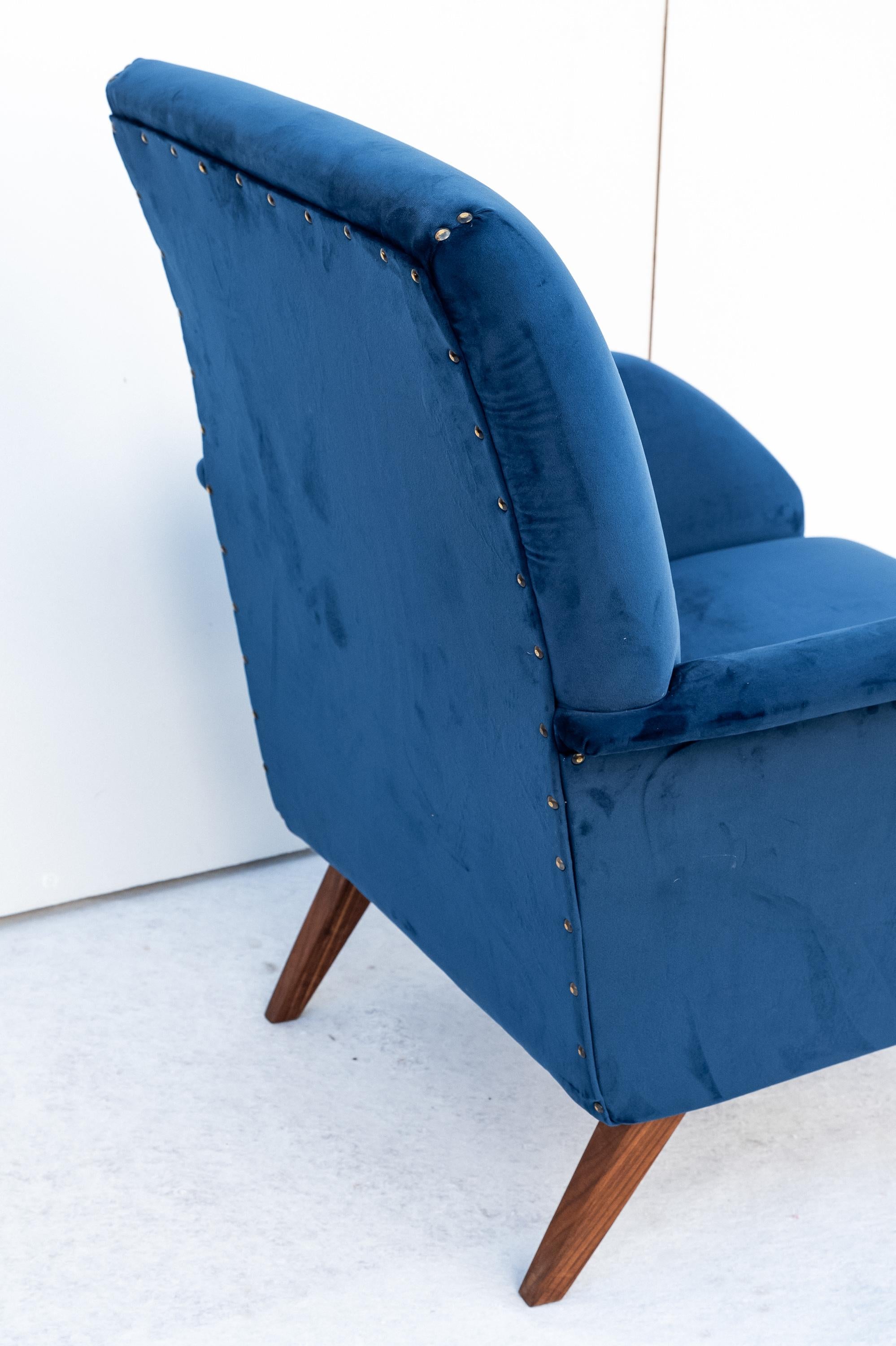 Velvet Poltrona in velluto, Anni '50 For Sale