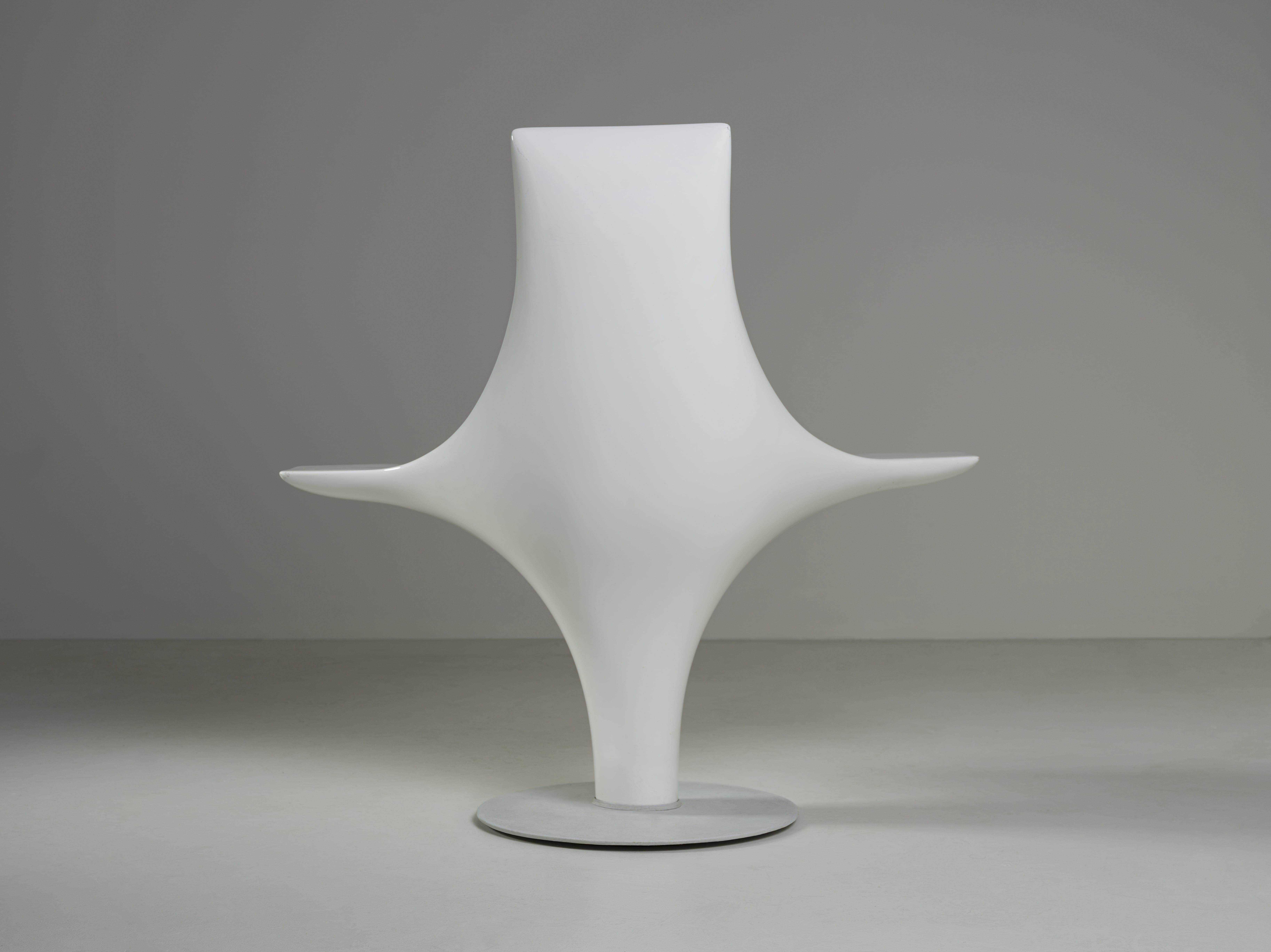 Italian Polished white fiberglass armchair, Lloyd Schwan for Cappellini Italy 1995 For Sale