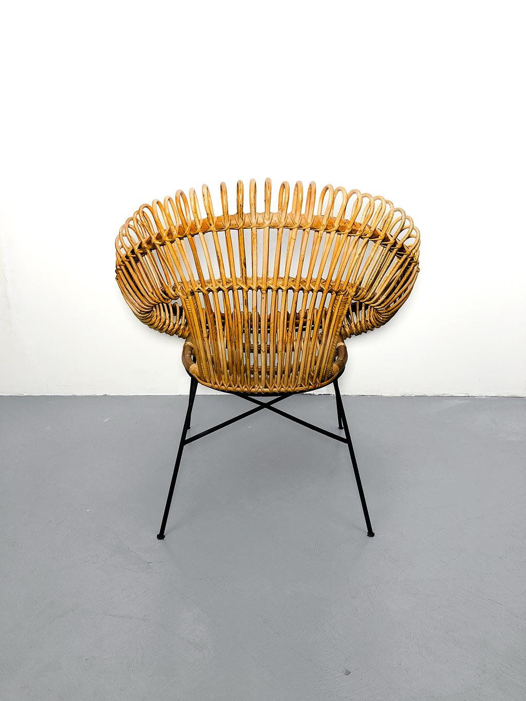 Mid-20th Century Italian wicker armchair from the 1960s For Sale