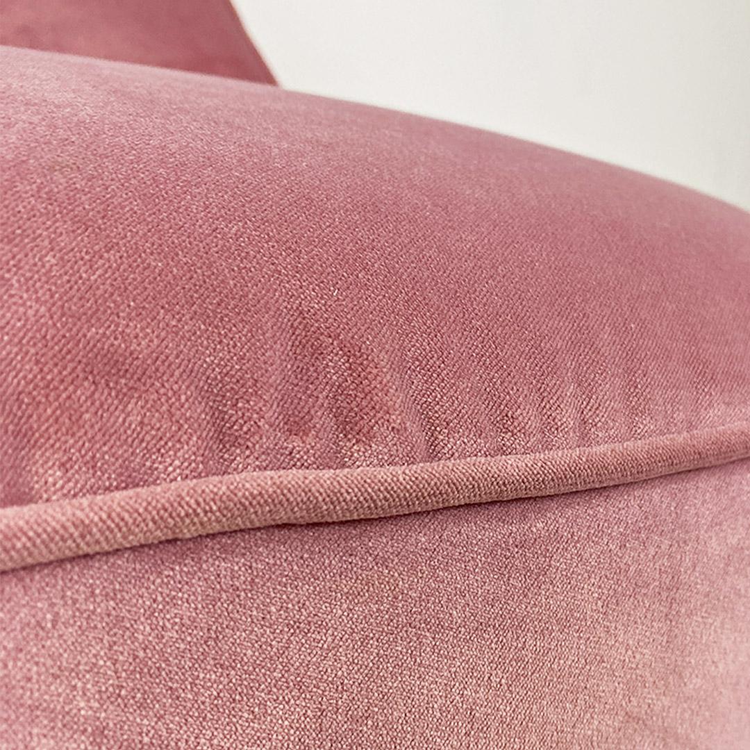  Italian upholstered armchair, pink velvet and curved metal, 1950s For Sale 4