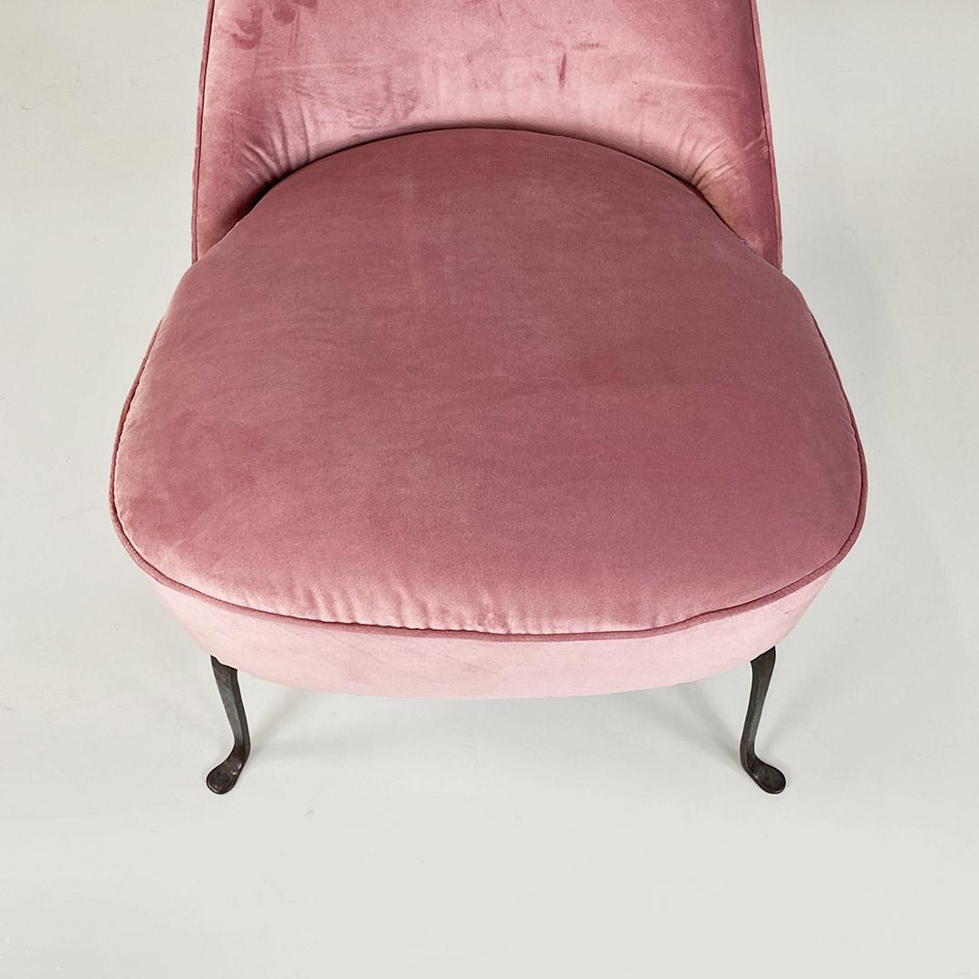  Italian upholstered armchair, pink velvet and curved metal, 1950s For Sale 1