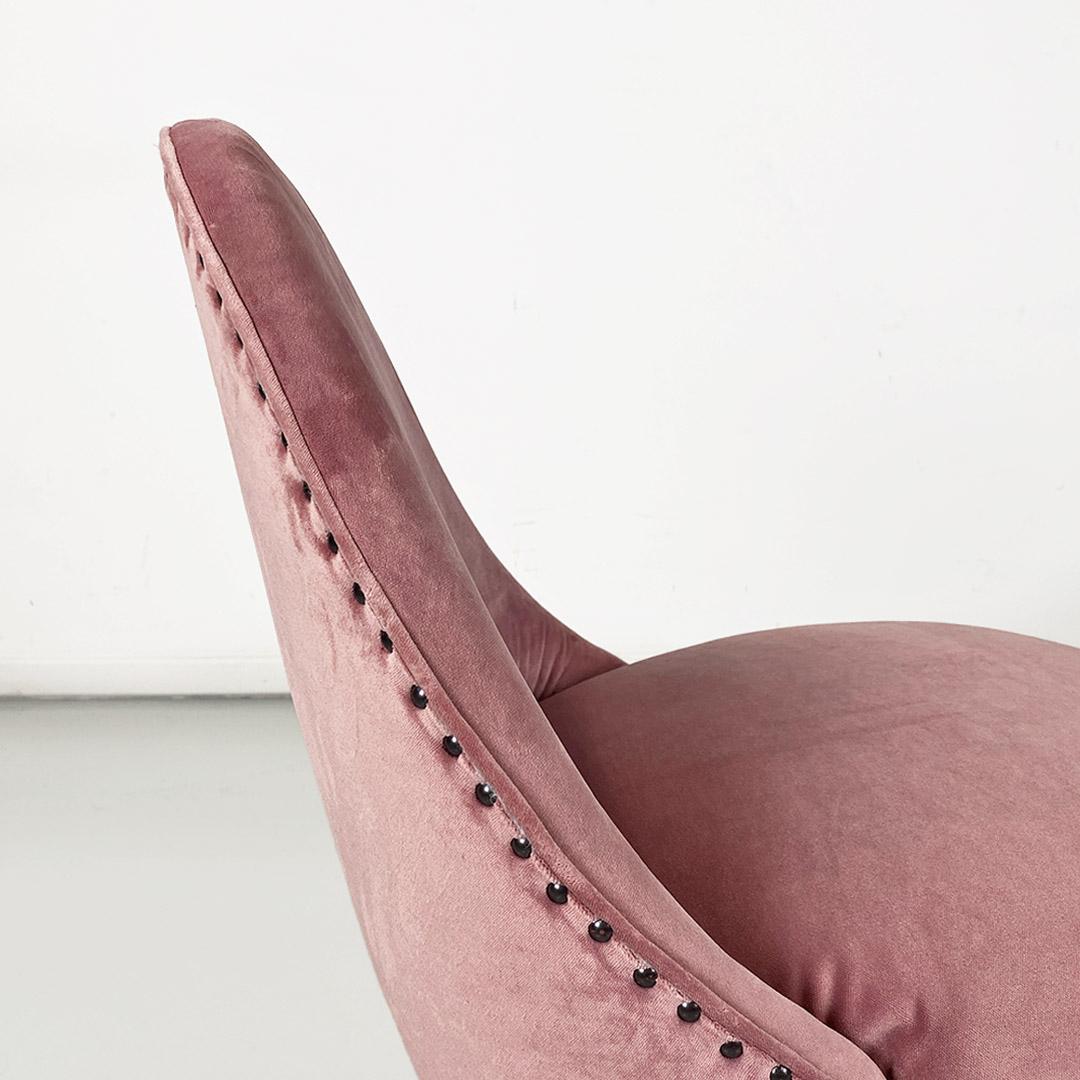  Italian upholstered armchair, pink velvet and curved metal, 1950s For Sale 3