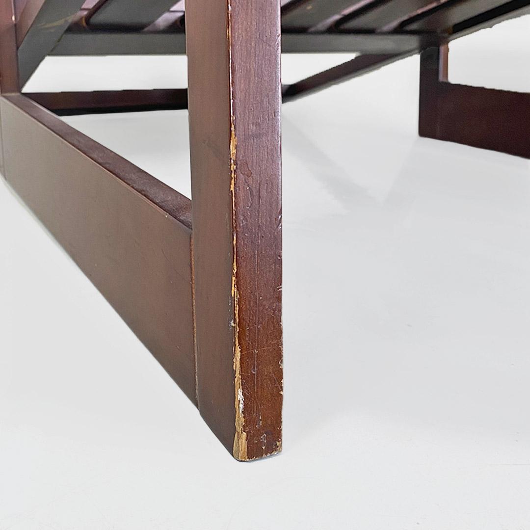 Modern Italian armchair or deckchair, made of inclined wooden slats, 1980s in vendita 3