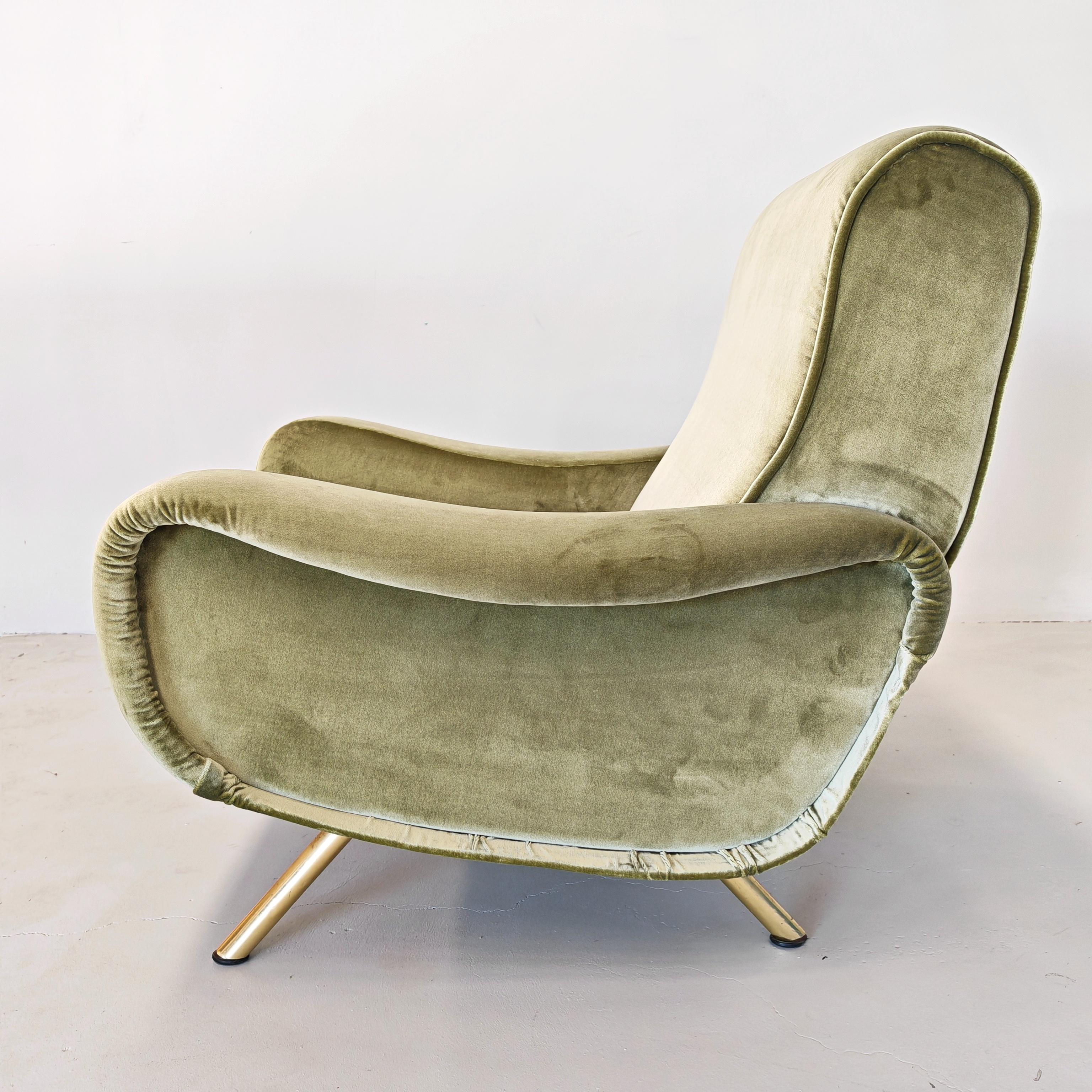 lady Zanusi Arfkex 1960er Jahre grüner Samt-Sessel im Angebot 6