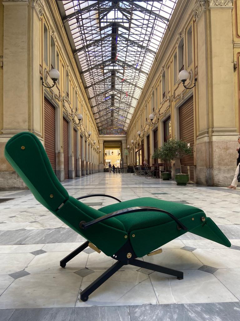 Mid-20th Century Poltrona Longue Chair P40 Designer Osvaldo Borsani per Tecno For Sale