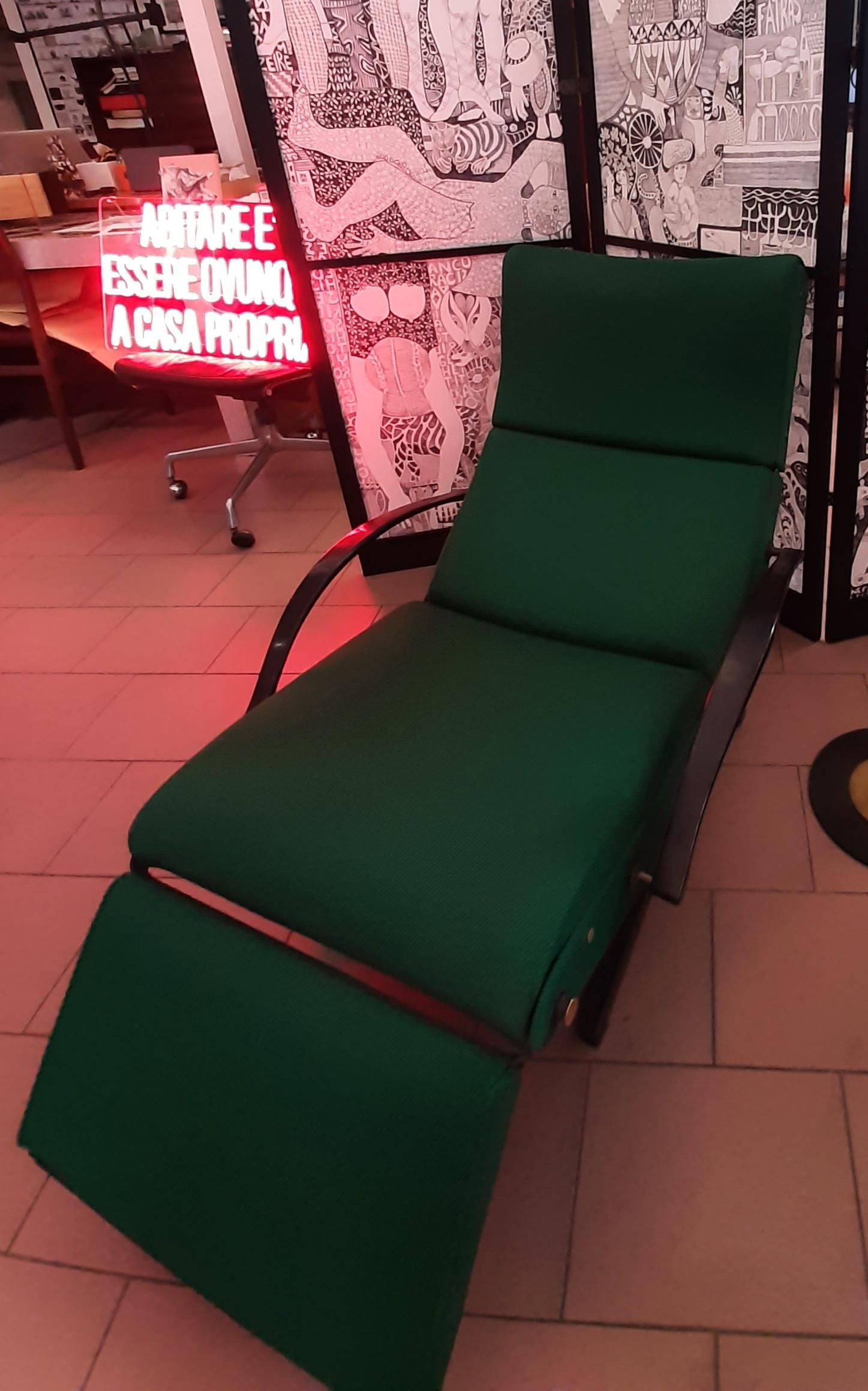 Chaise longue Poltrona P40 du designer Osvaldo Borsani pour Tecno en vente 2