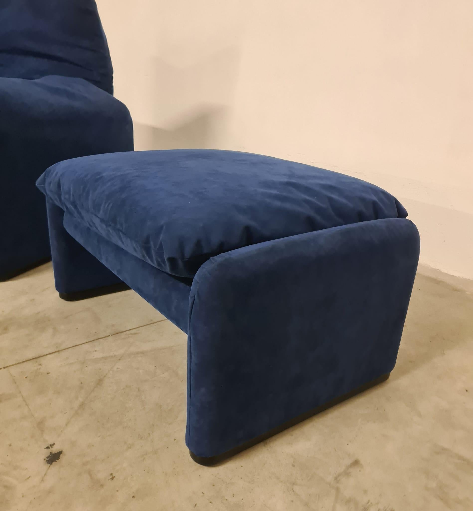 Maralunga Sessel mit Hocker von Vico Magistretti für Cassina (Late 20th Century) im Angebot