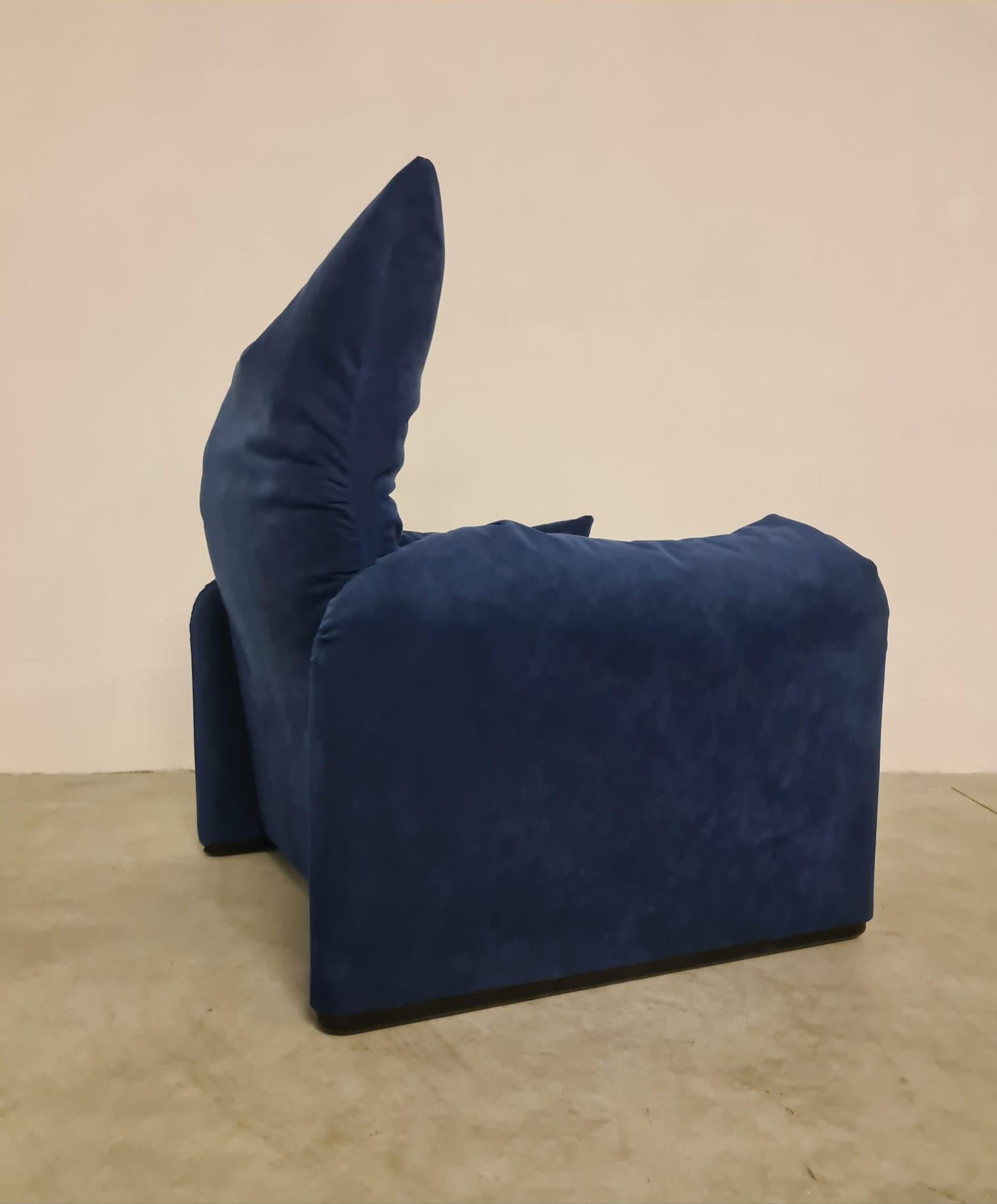 Maralunga Sessel mit Hocker von Vico Magistretti für Cassina im Angebot 3