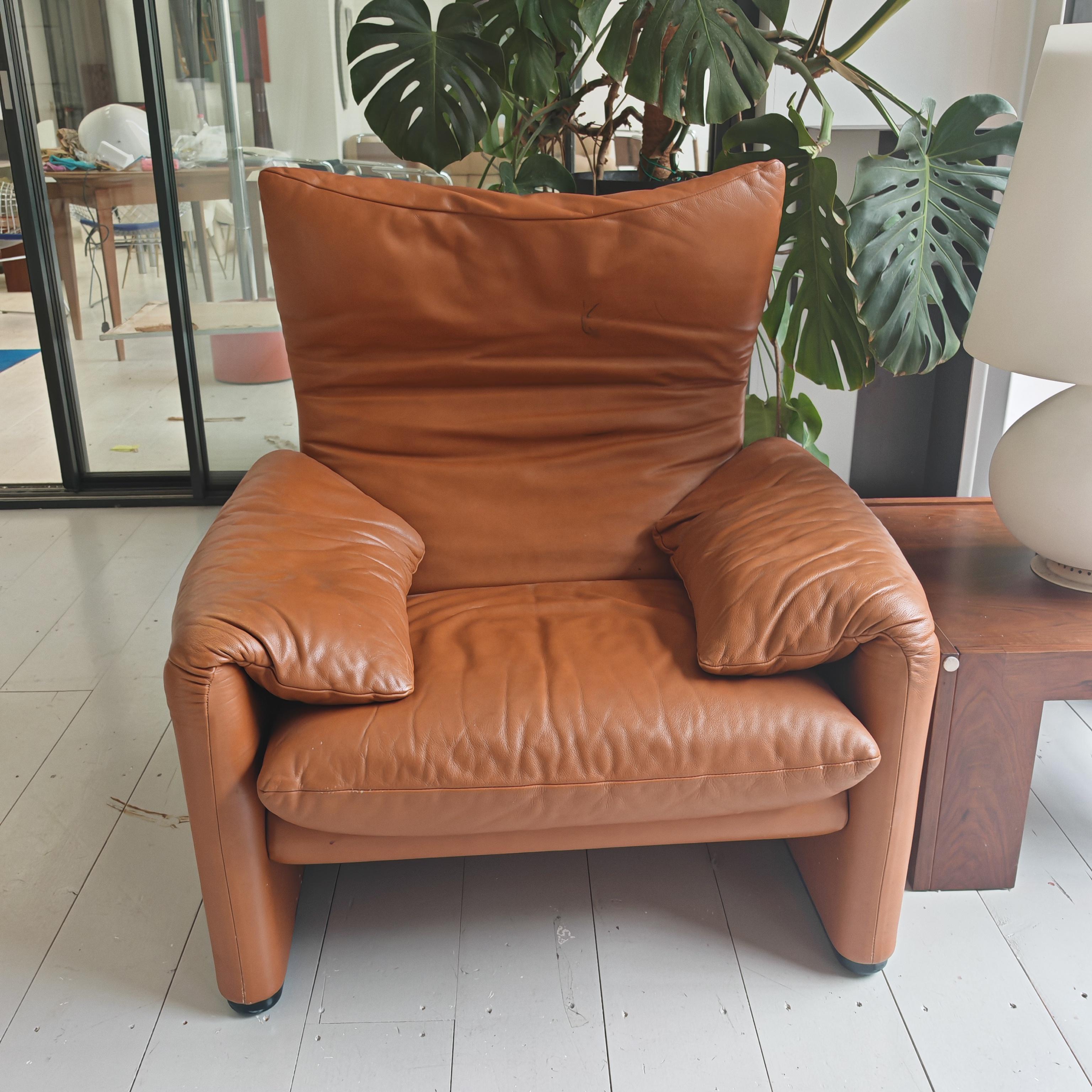 maralunga armchair by Vico Magistretti for Cassina in cognac leather 4