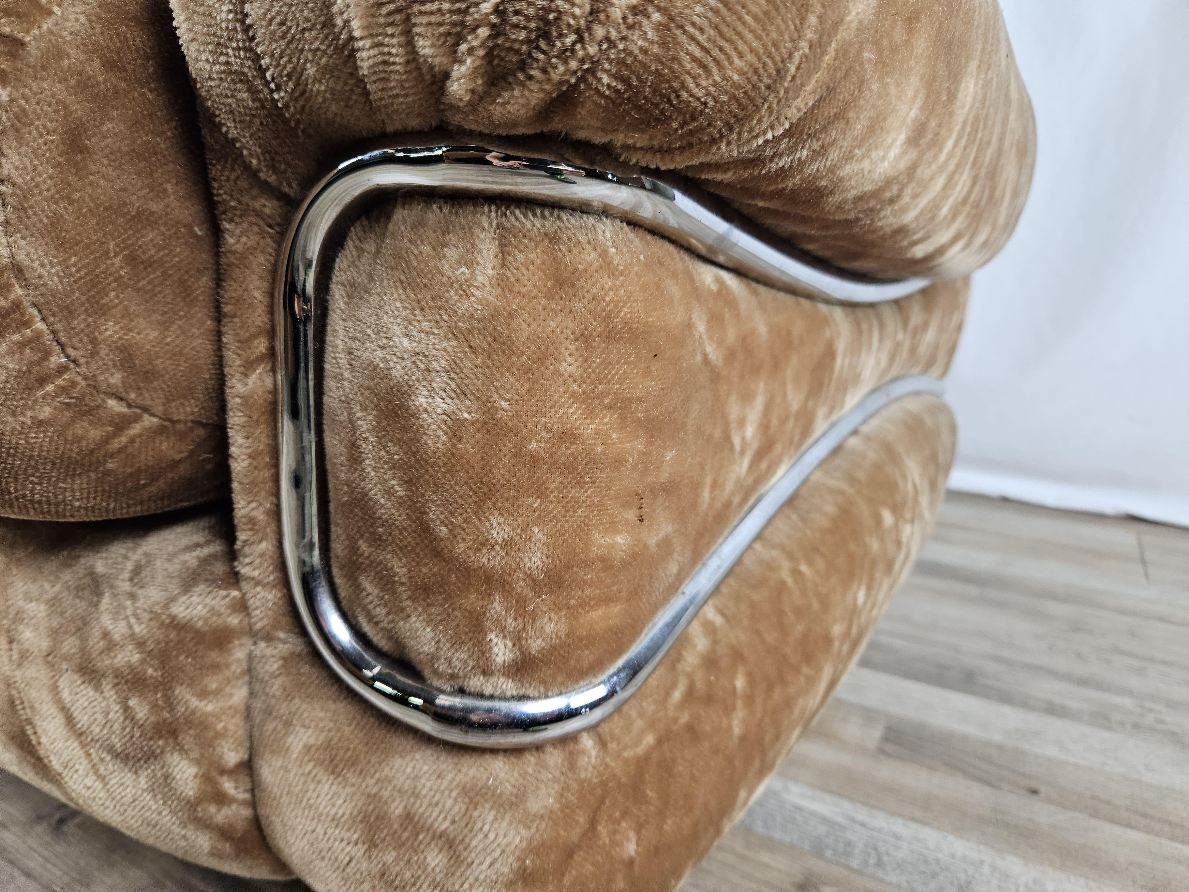 Mid Century fabric and steel armchair For Sale 4