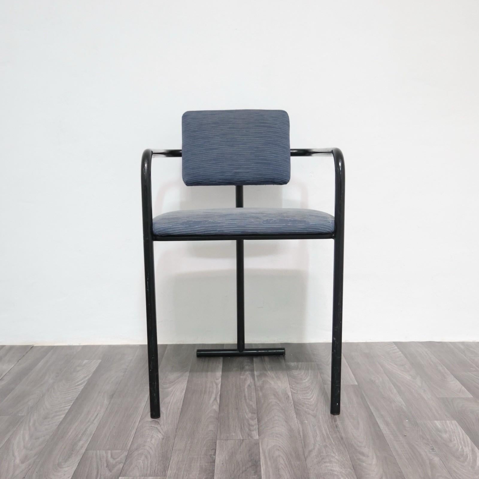 Postmoderne Poltrona Minimalista In Chiave Postmoderna Design Modernariato 1980's en vente