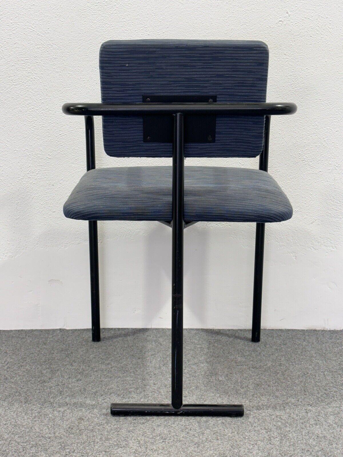 Fauteuil minimaliste en design postmoderne Modernisme 1980's Bon état - En vente à Taranto, IT