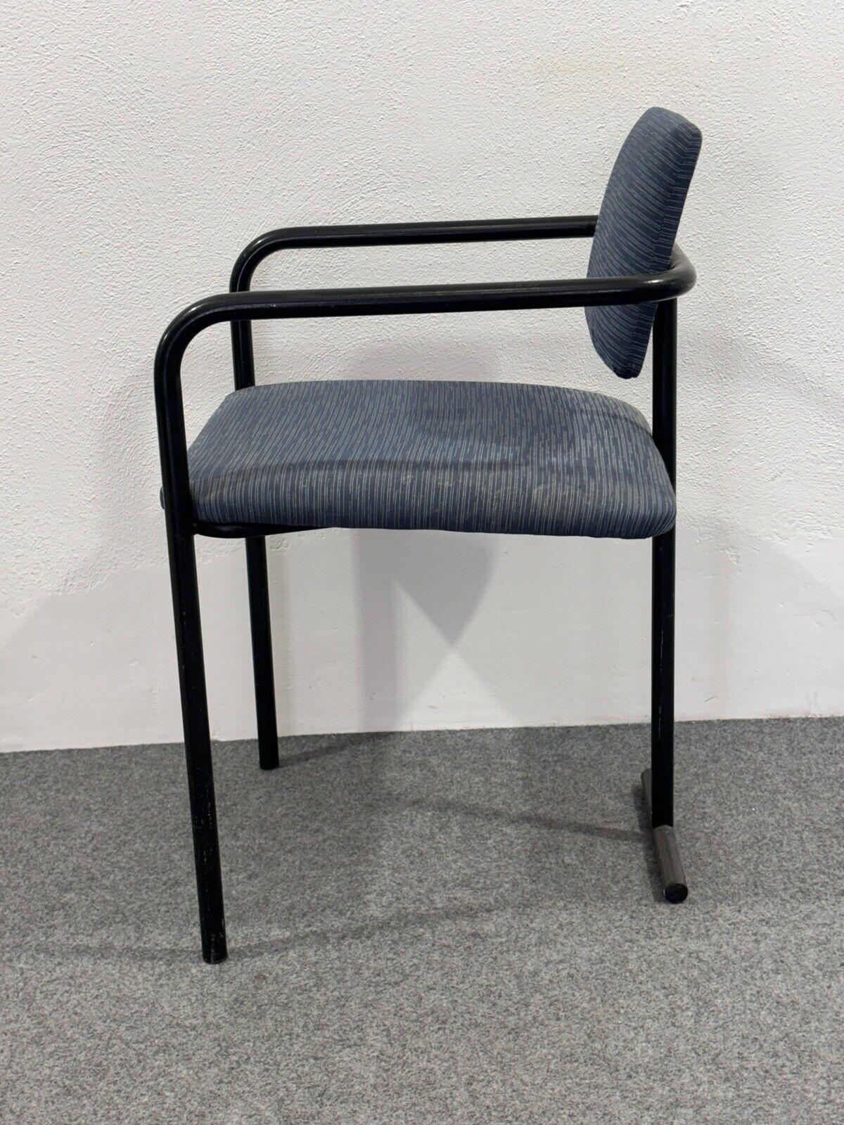 Métal Fauteuil minimaliste en design postmoderne Modernisme 1980's en vente