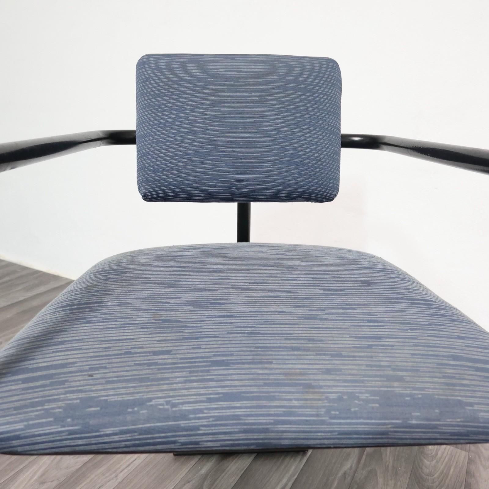 Fin du 20e siècle Poltrona Minimalista In Chiave Postmoderna Design Modernariato 1980's en vente