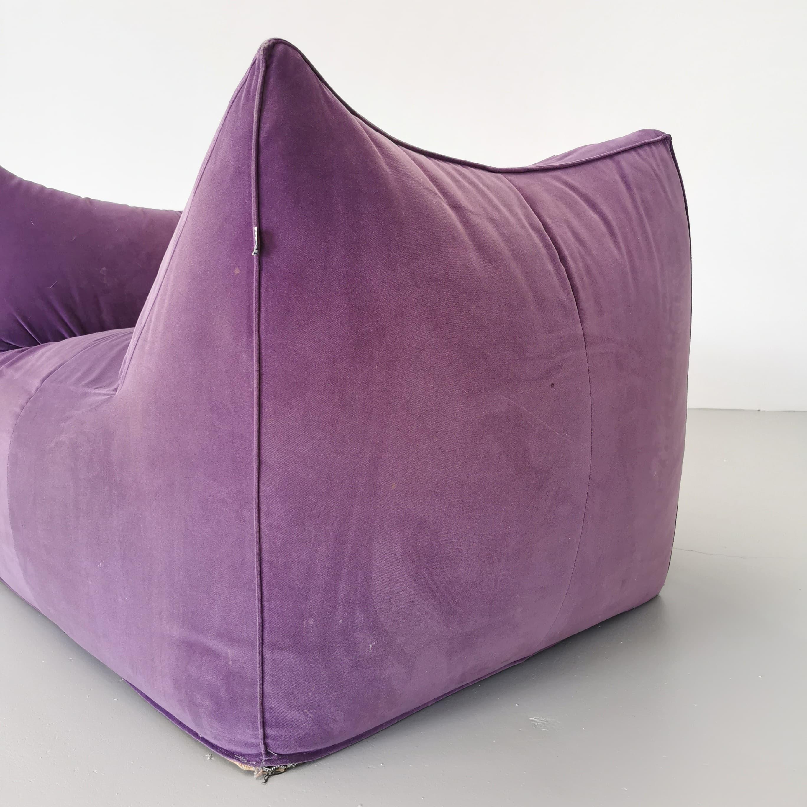 armchair model Bambole by Mario Bellini for B&B purple velvet For Sale 4
