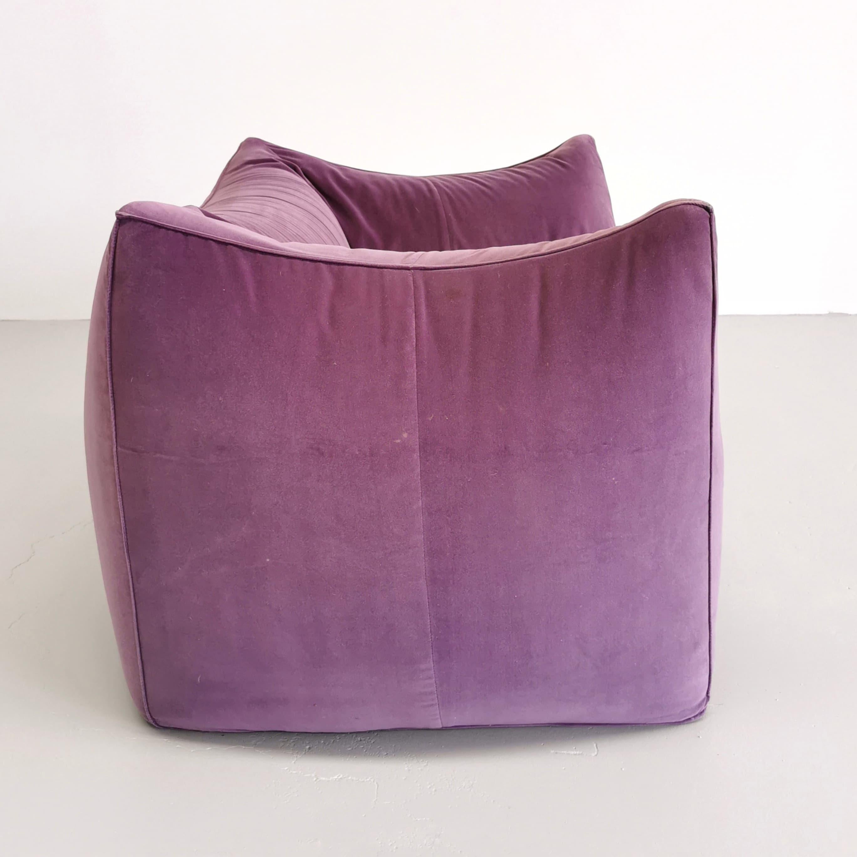 armchair model Bambole by Mario Bellini for B&B purple velvet For Sale 5