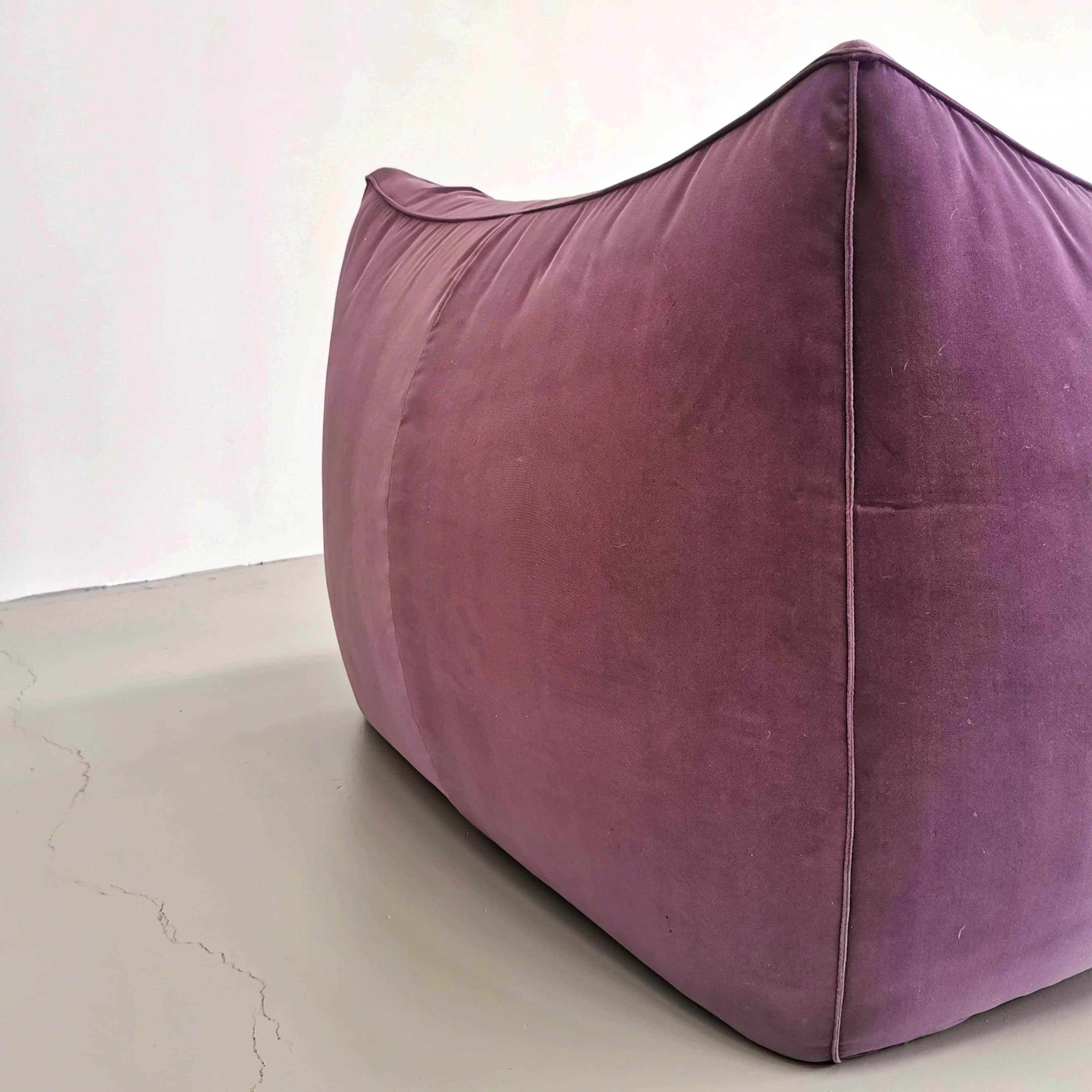 armchair model Bambole by Mario Bellini for B&B purple velvet For Sale 9