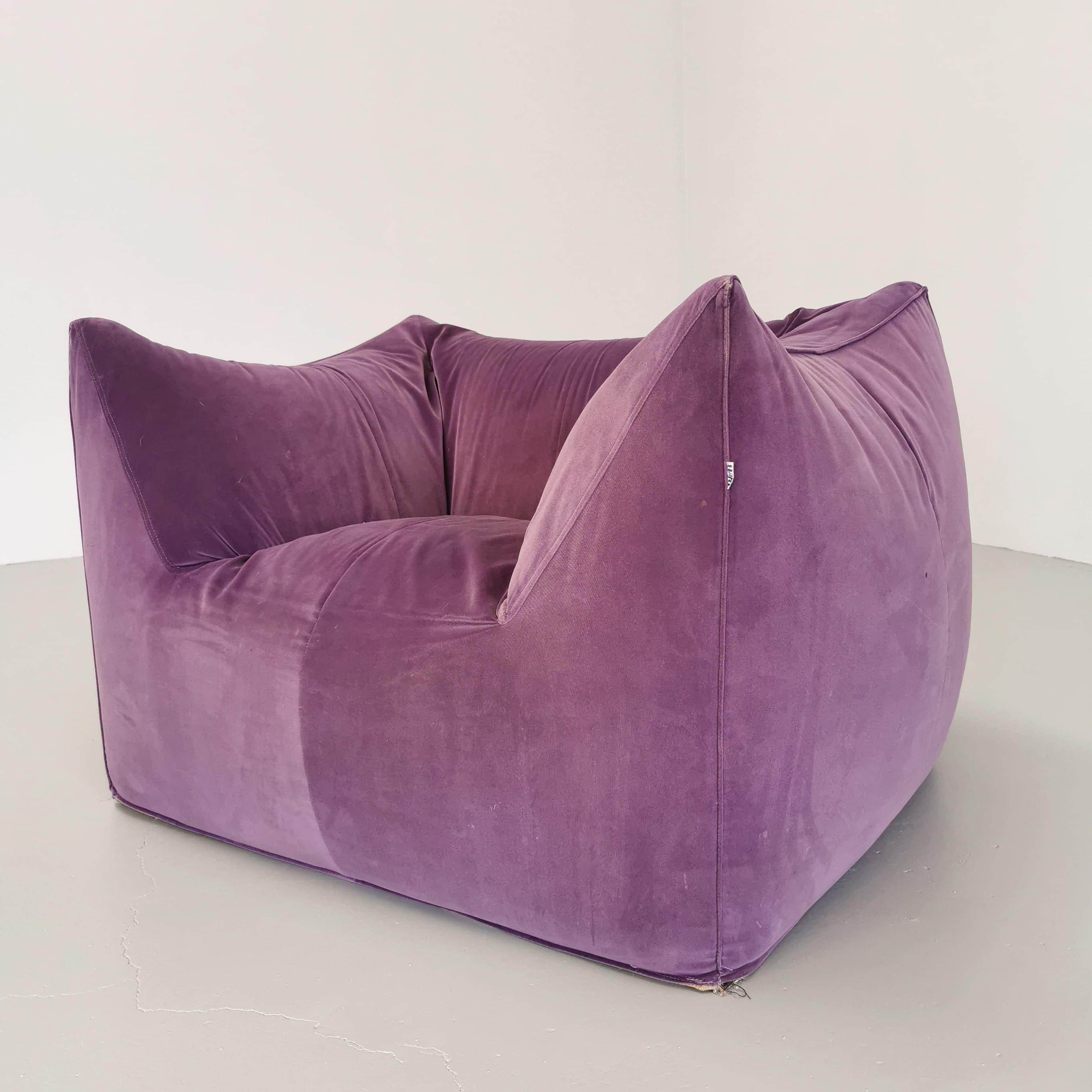 armchair model Bambole by Mario Bellini for B&B purple velvet For Sale 10