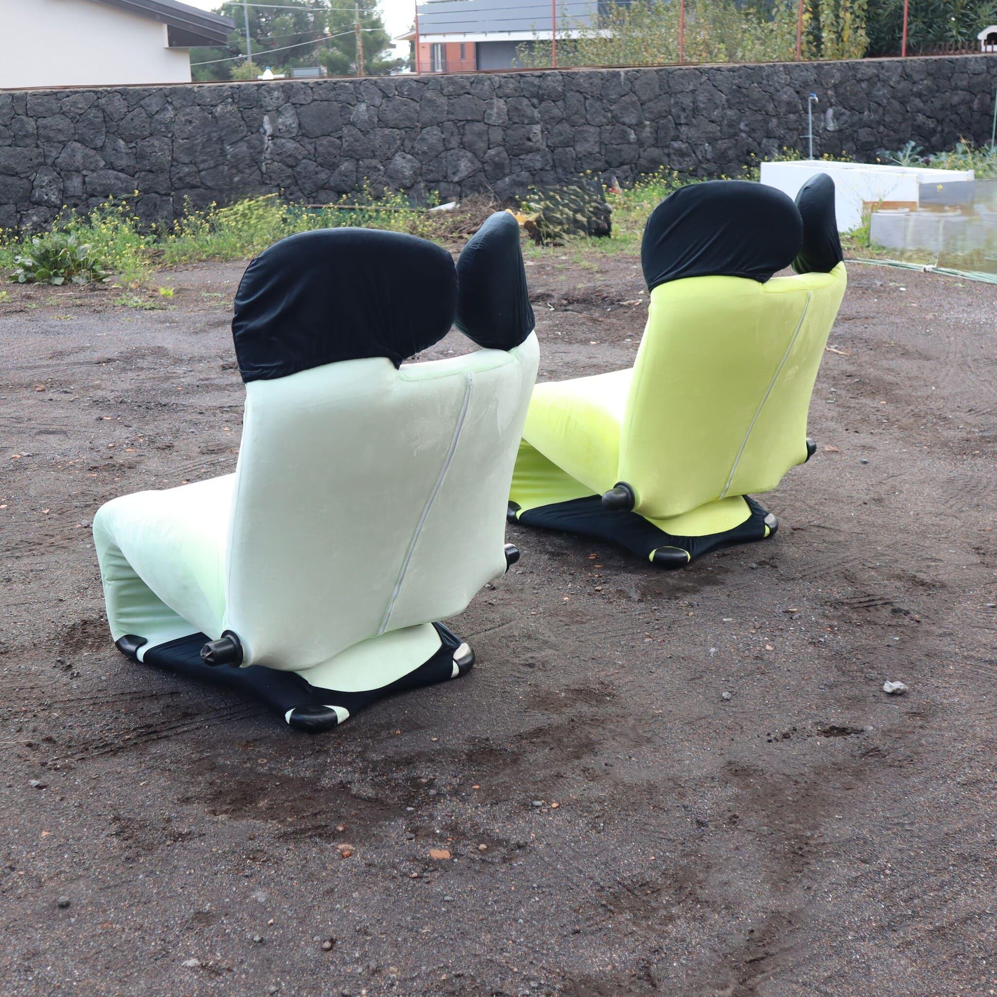 Italian Armchair or chaise longue Wink by Cassina, Design Toshiyuki Kita, Italy, 1980s For Sale