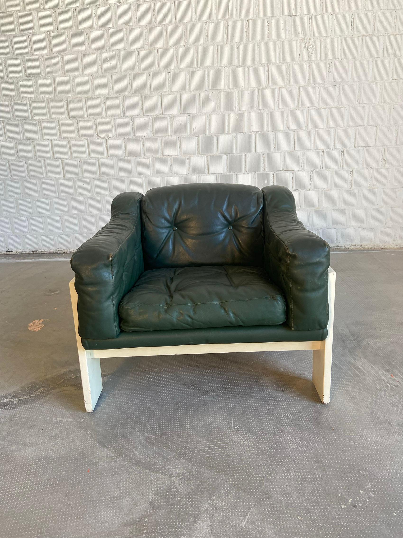Mid-Century Modern Oriolo armchair by Claudio Salocchi for Sormani 1960 For Sale