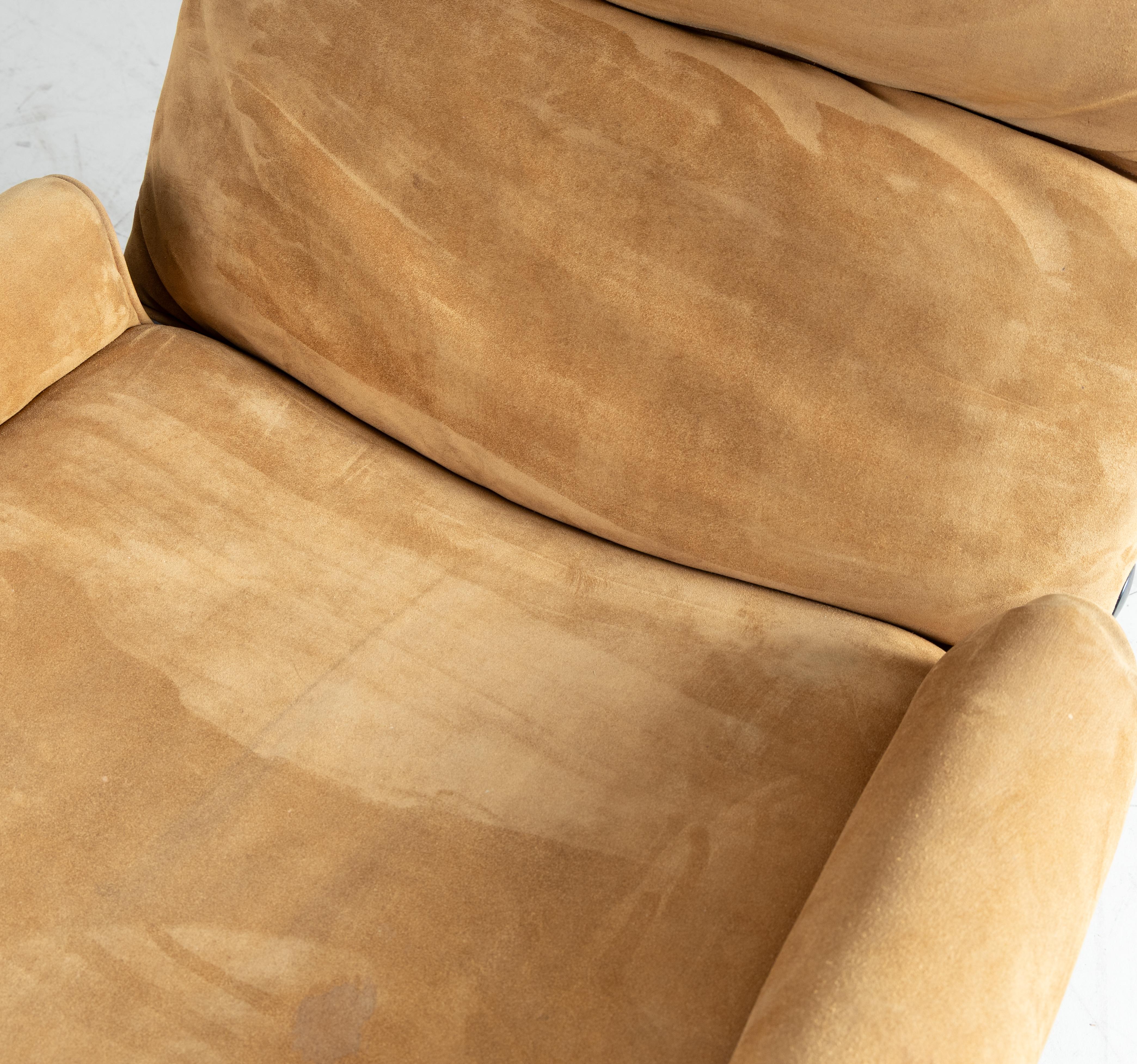 P110 Sillón Canada, Osvaldo Borsani, 1965 en venta 5