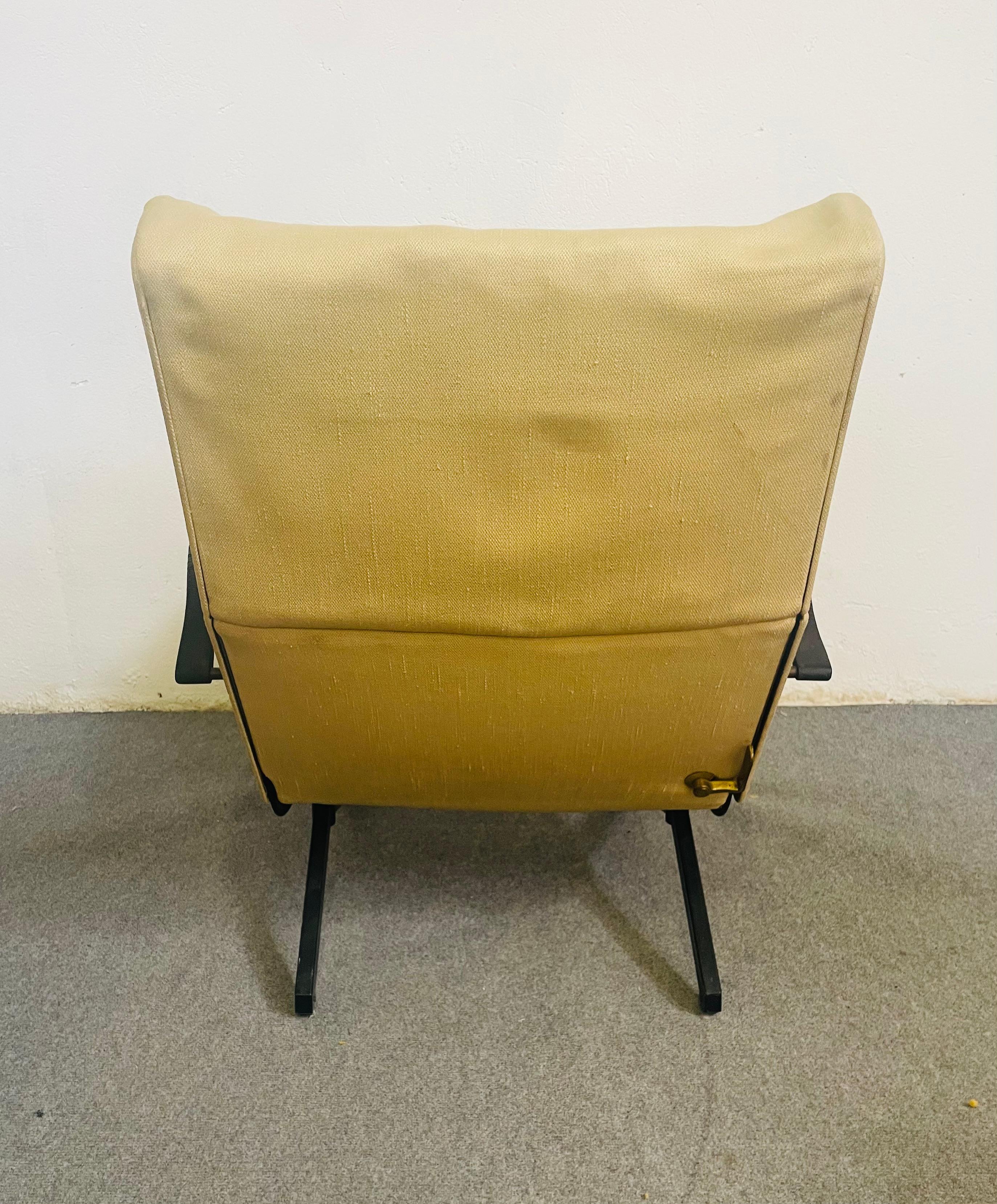 Late 20th Century Poltrona P40, designer Osvaldo Borsani, produzione Tecno en vente