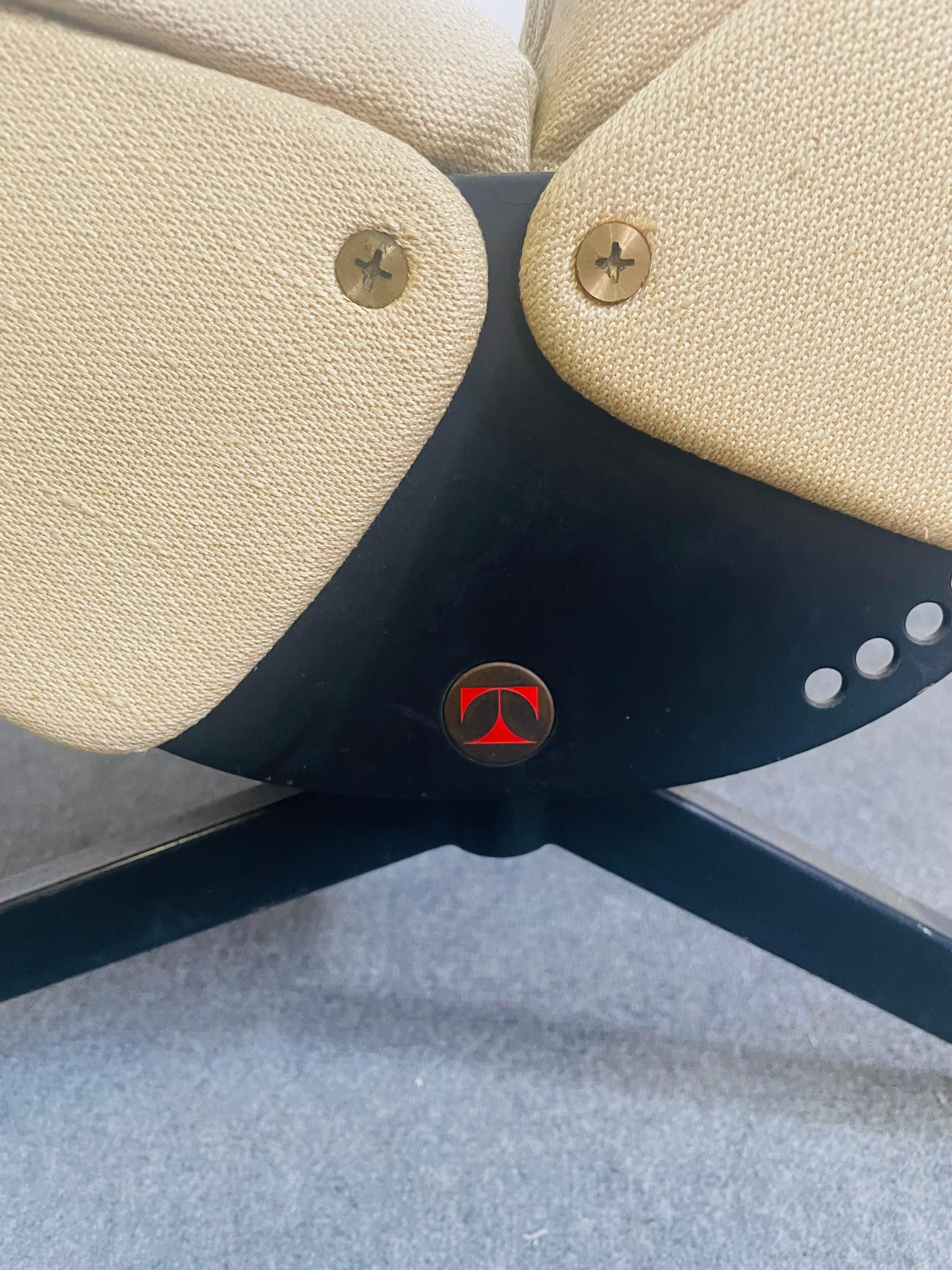 Poltrona P40, designer Osvaldo Borsani, produzione Tecno en vente 1