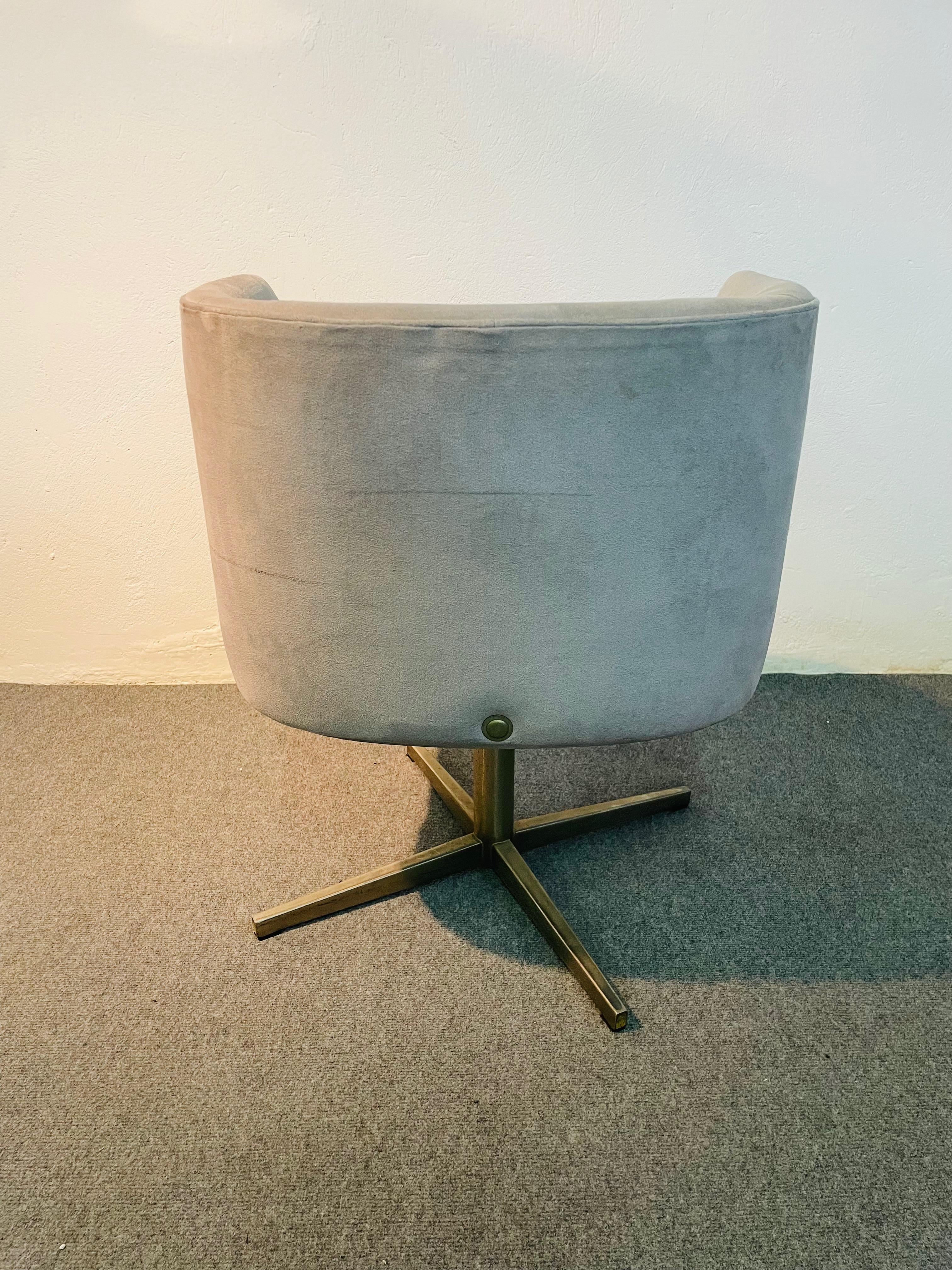 Italian Poney armchair by Gianni Moscatelli for Formanova 1970s For Sale