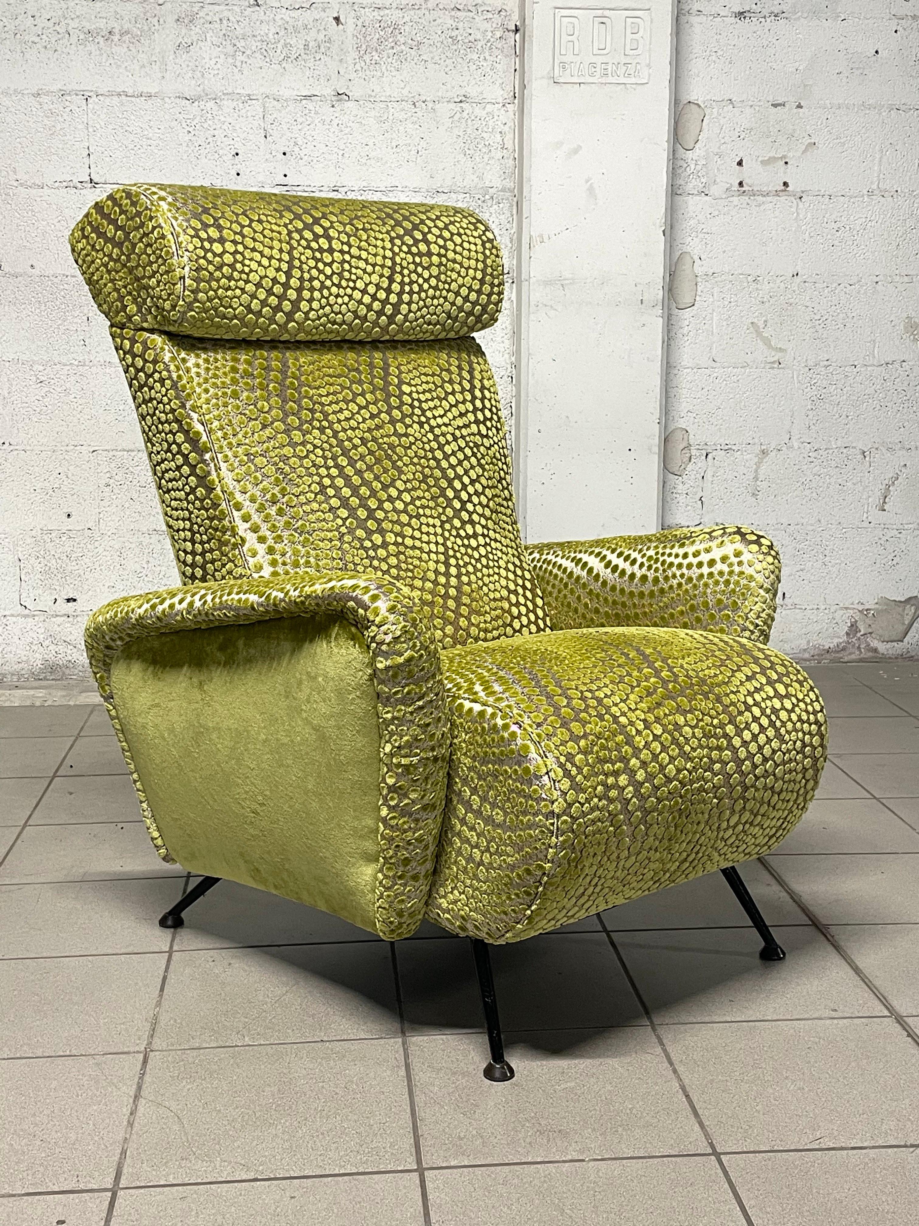 Recliner armchair 1950s For Sale 4