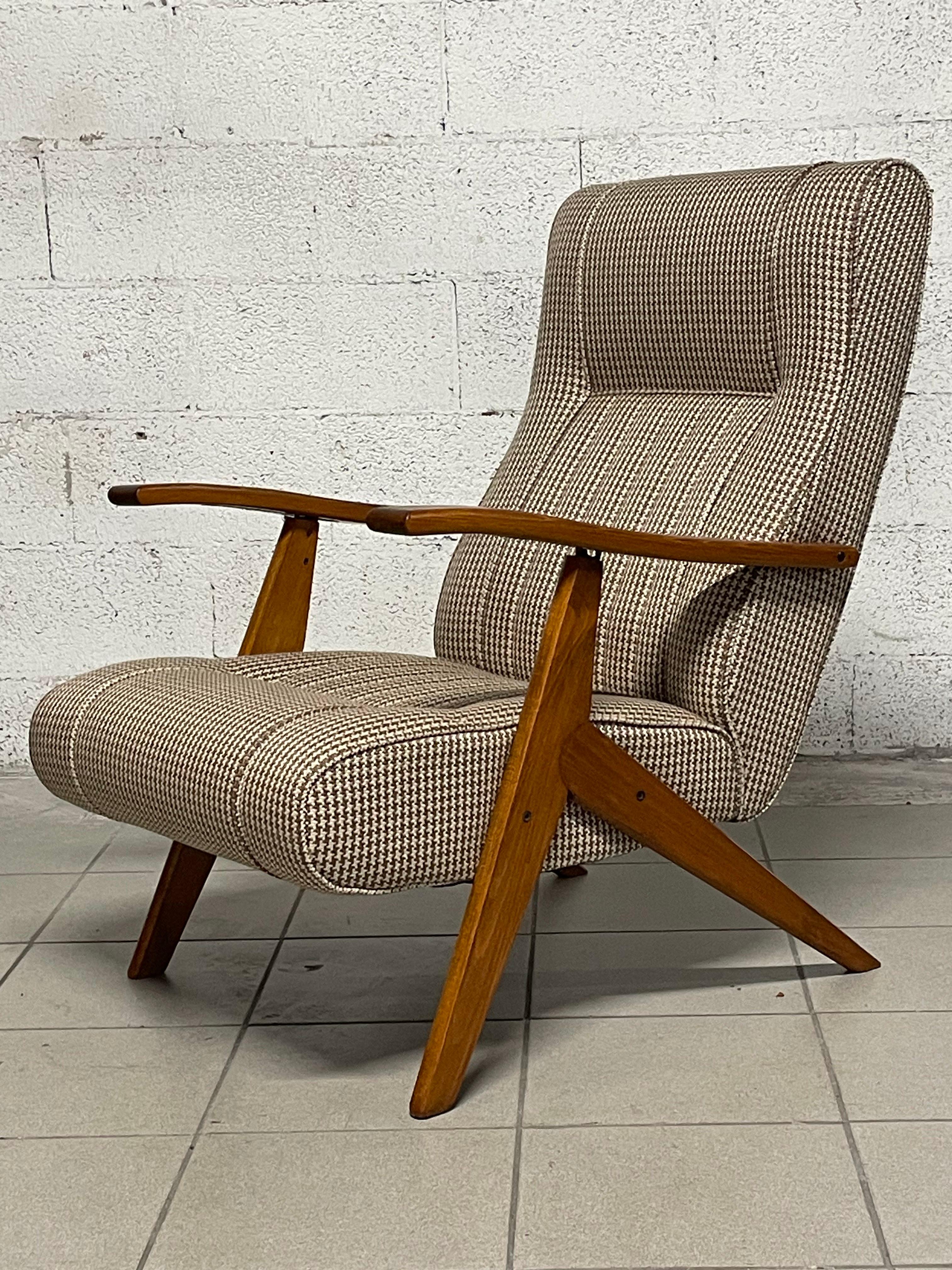 Sillón reclinable años 60 en Excelente estado para la venta en SAN PIETRO MOSEZZO, NO