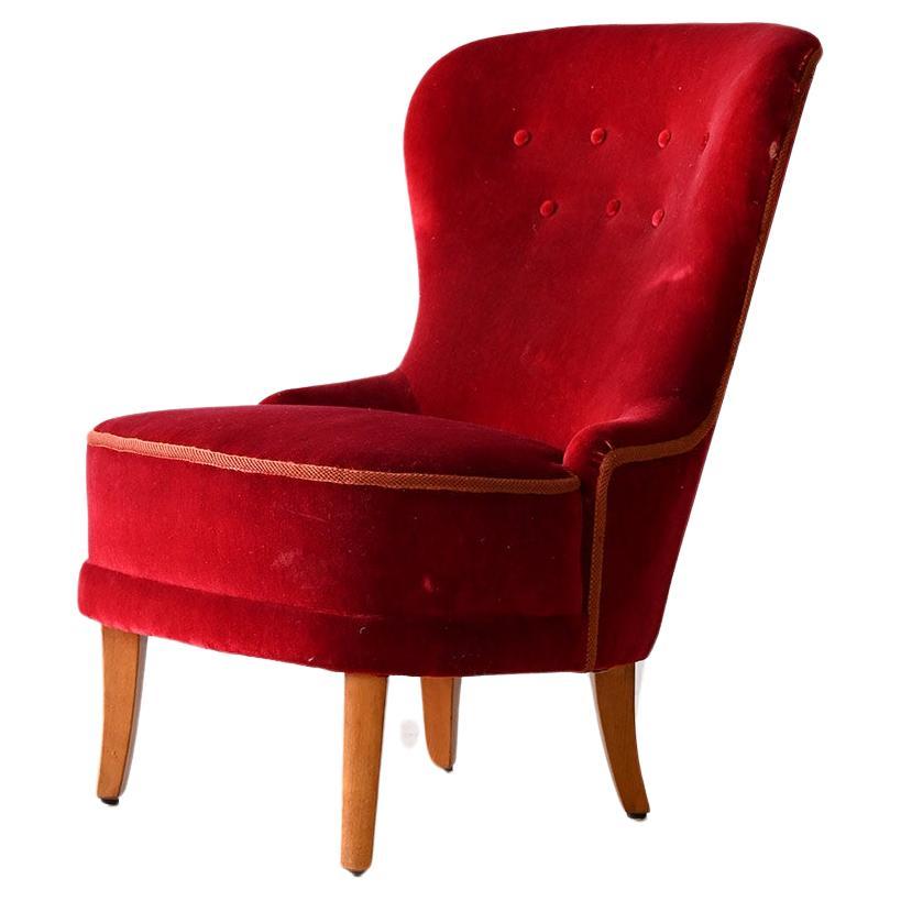 Red velvet armchair For Sale