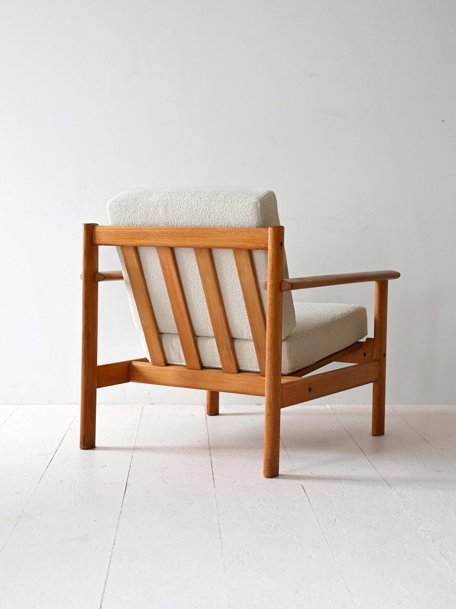 Sillón escandinavo de roble Scandinavian en venta