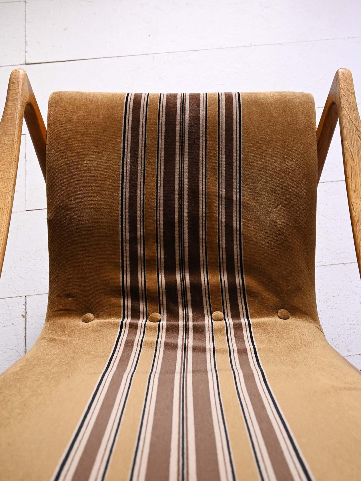 Original 1960s Scandinavian oak armchair with high backrest For Sale 3