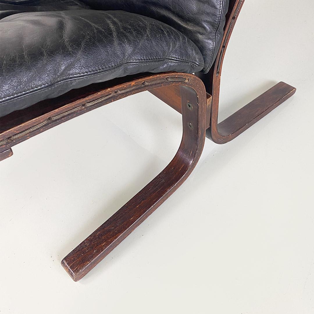 Wood and leather Siesta armchair by Ingmar Relling for Westnofa Vestlandske 1970 For Sale 9